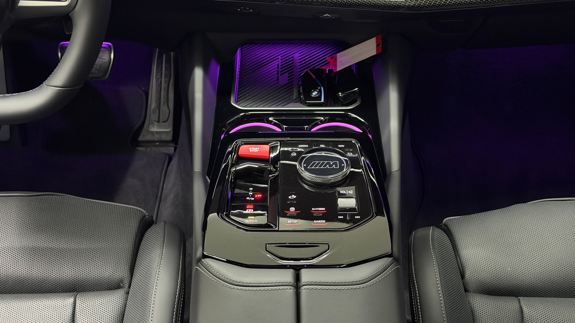 BMW M5 xDrive Touring-image-10