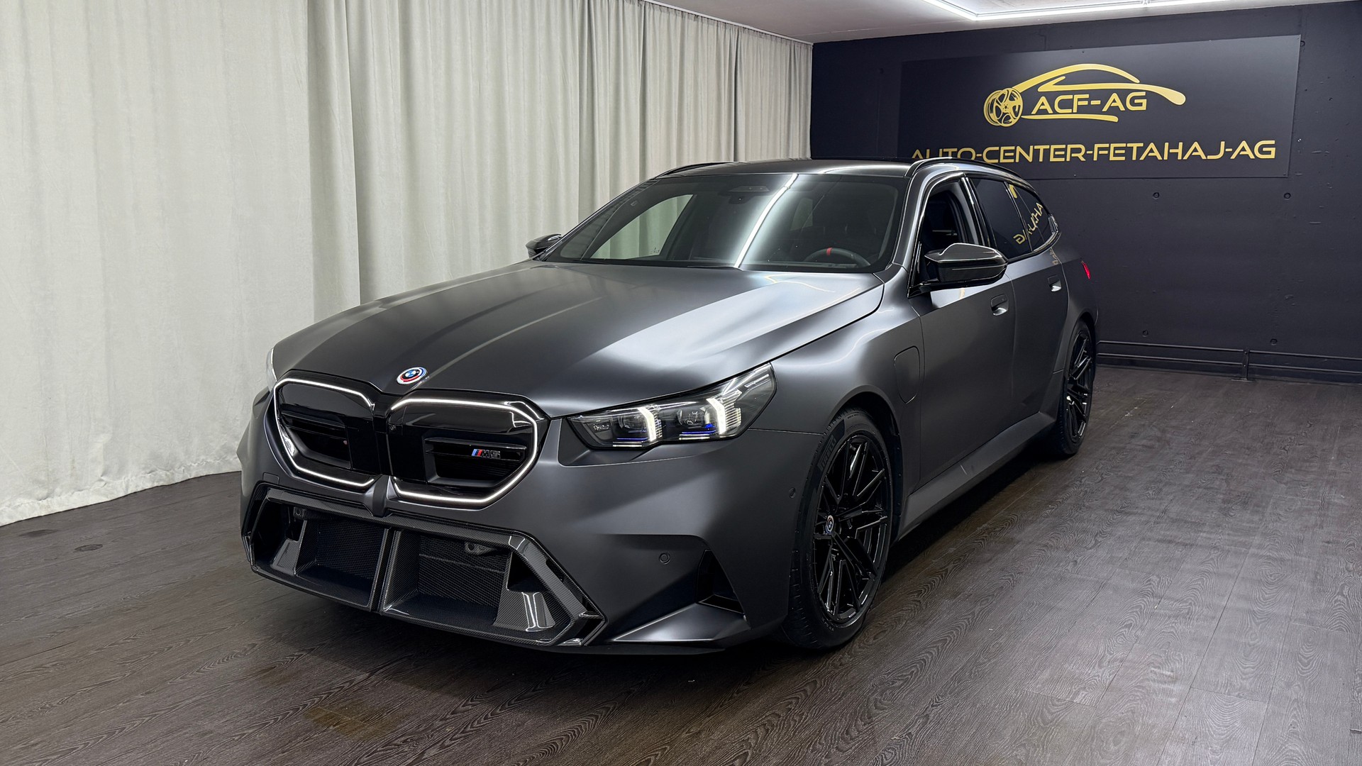 BMW M5 xDrive Touring-image-0