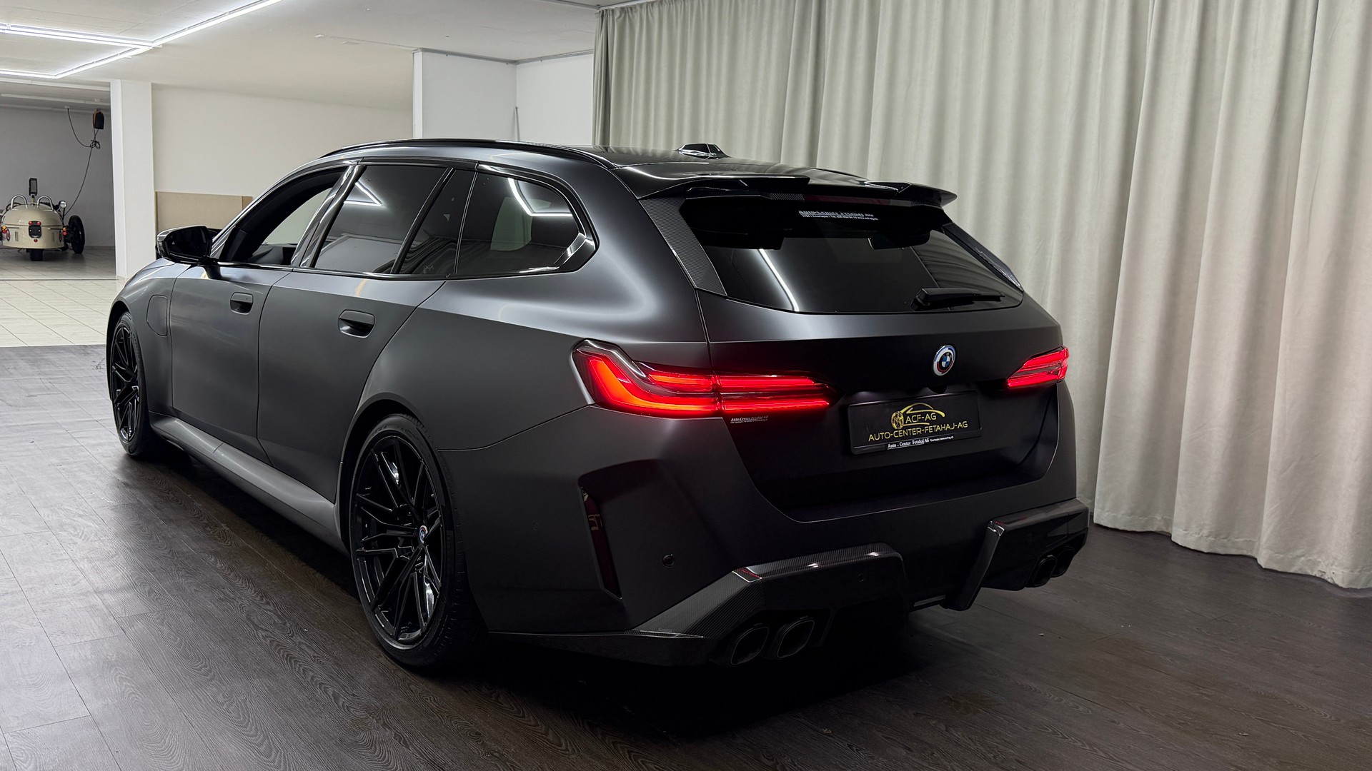 BMW M5 xDrive Touring-image-5