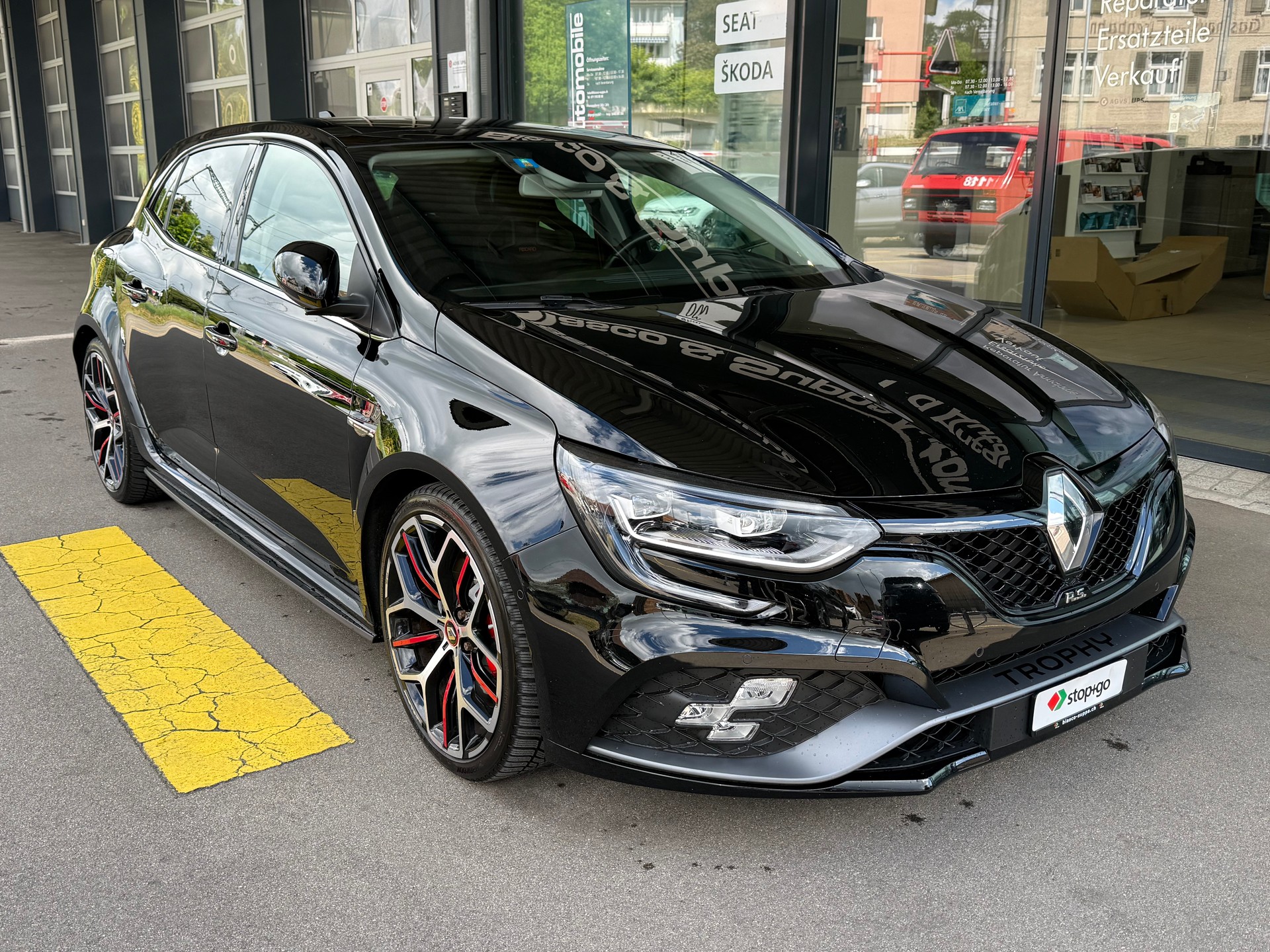 RENAULT Mégane Trophy 300 EDC-image-3