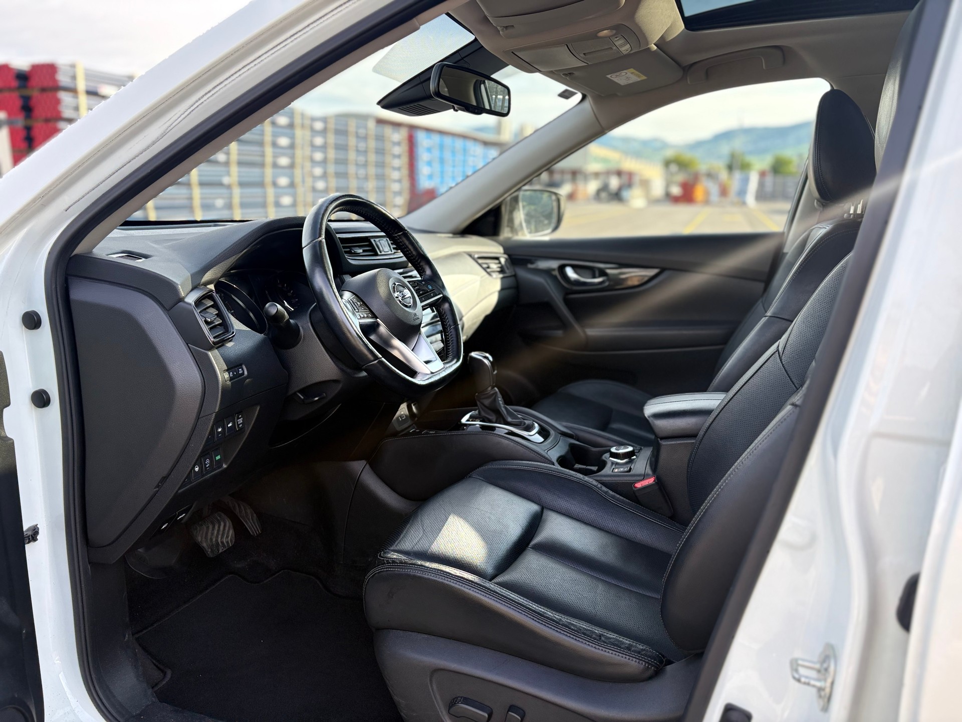 NISSAN X-Trail 1.7 dCi tekna Xtronic CVT ALL-MODE 4x4-image-9