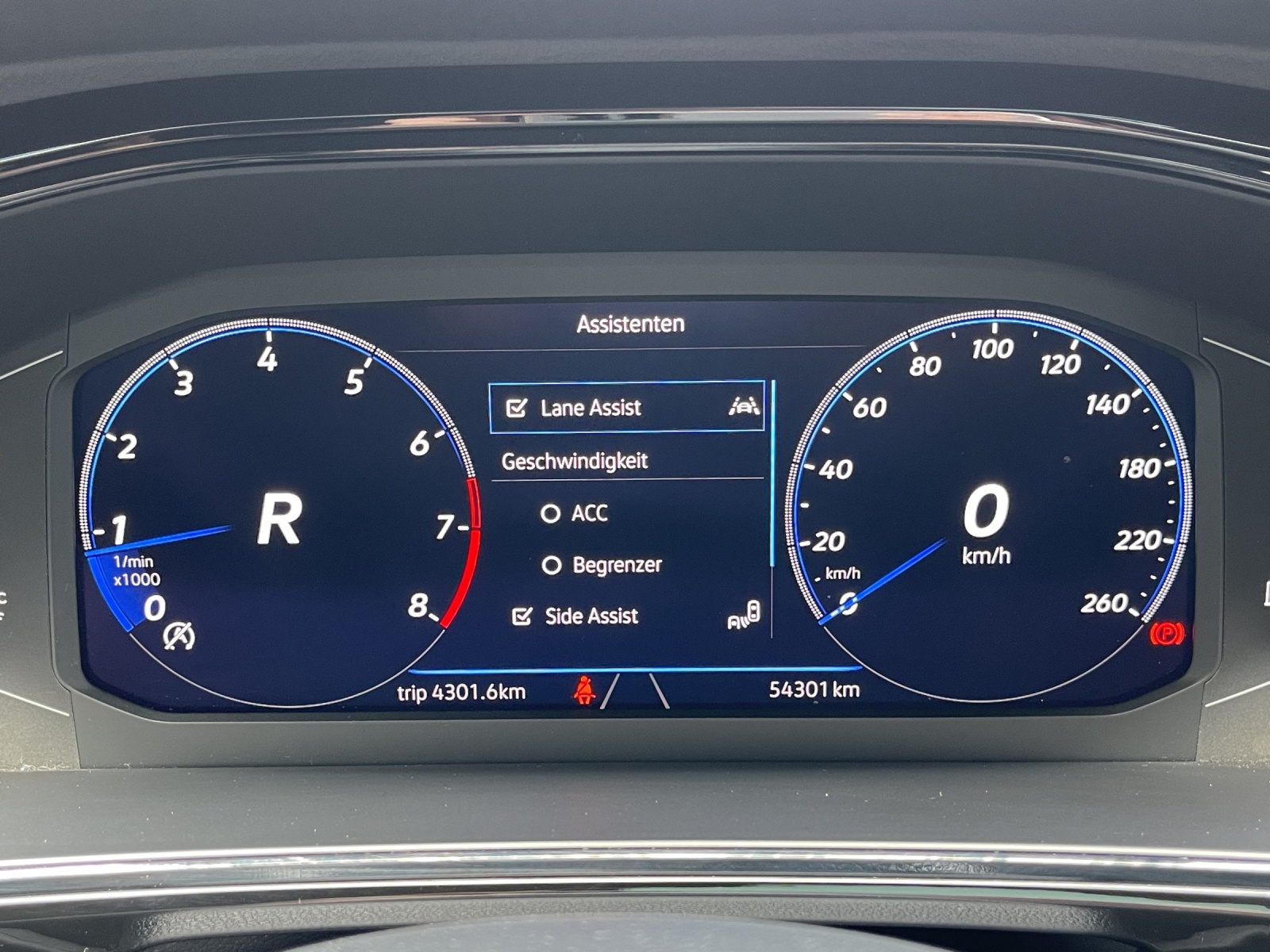 VW T-Roc 2.0 TSI R-Line DSG 4Motion-image-15