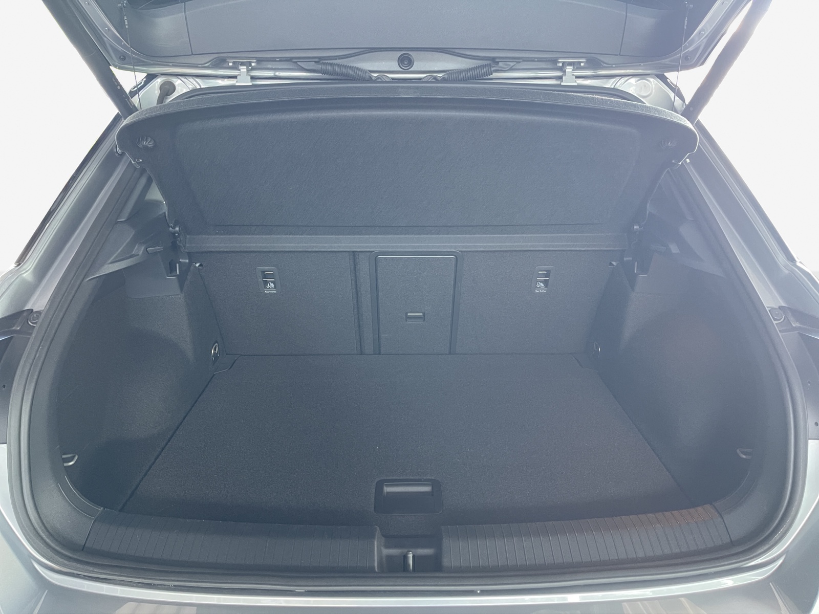 VW T-Roc 2.0 TSI R-Line DSG 4Motion-image-12