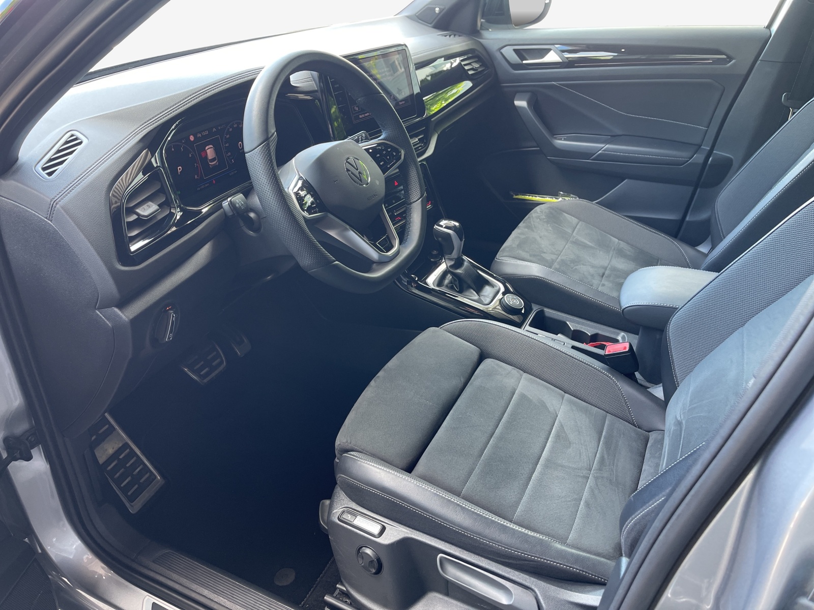 VW T-Roc 2.0 TSI R-Line DSG 4Motion-image-7