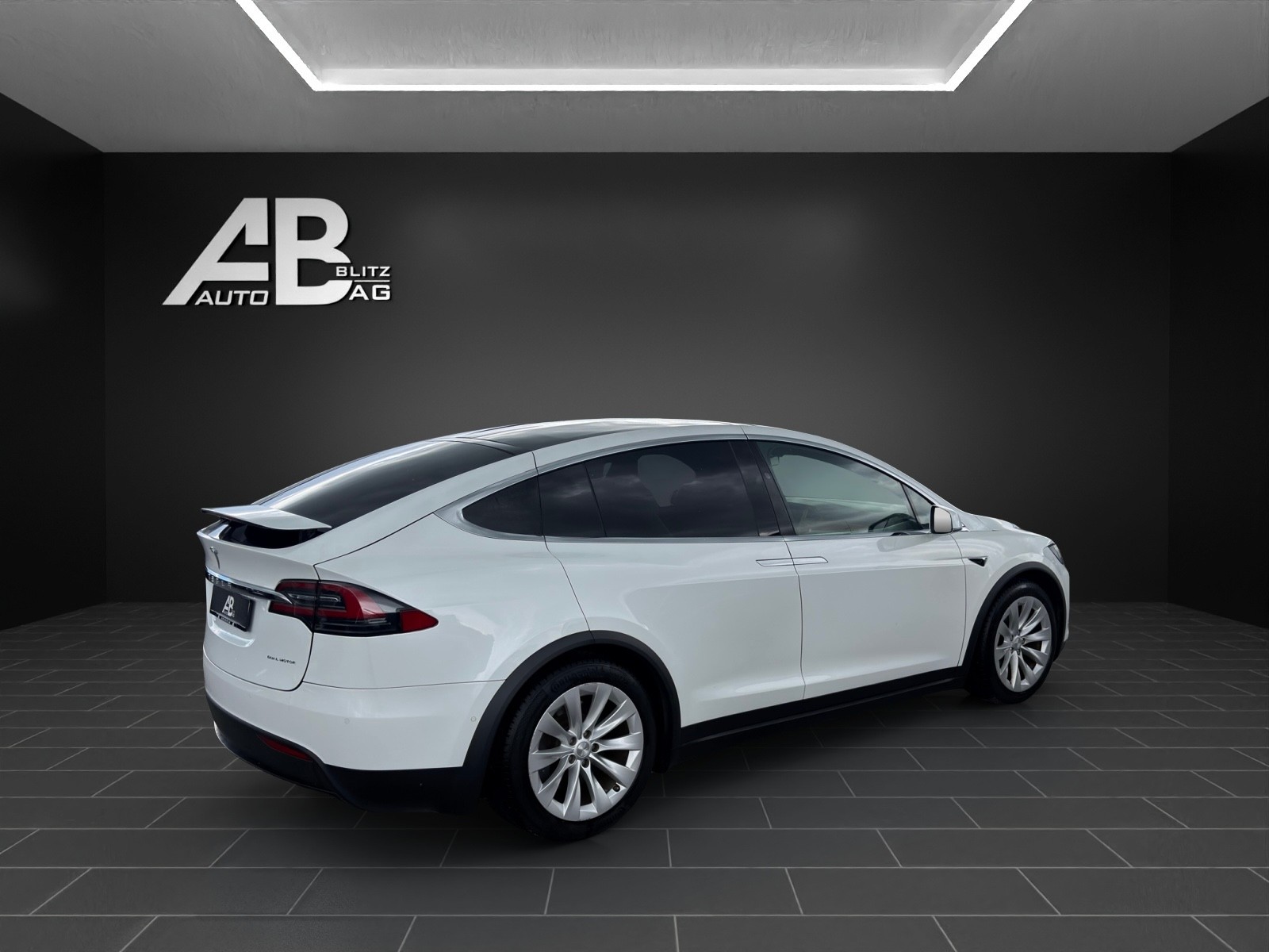 TESLA Model X Maximale-Reichweite mit 562 PS und revidierter Hochvoltbatterie-image-4