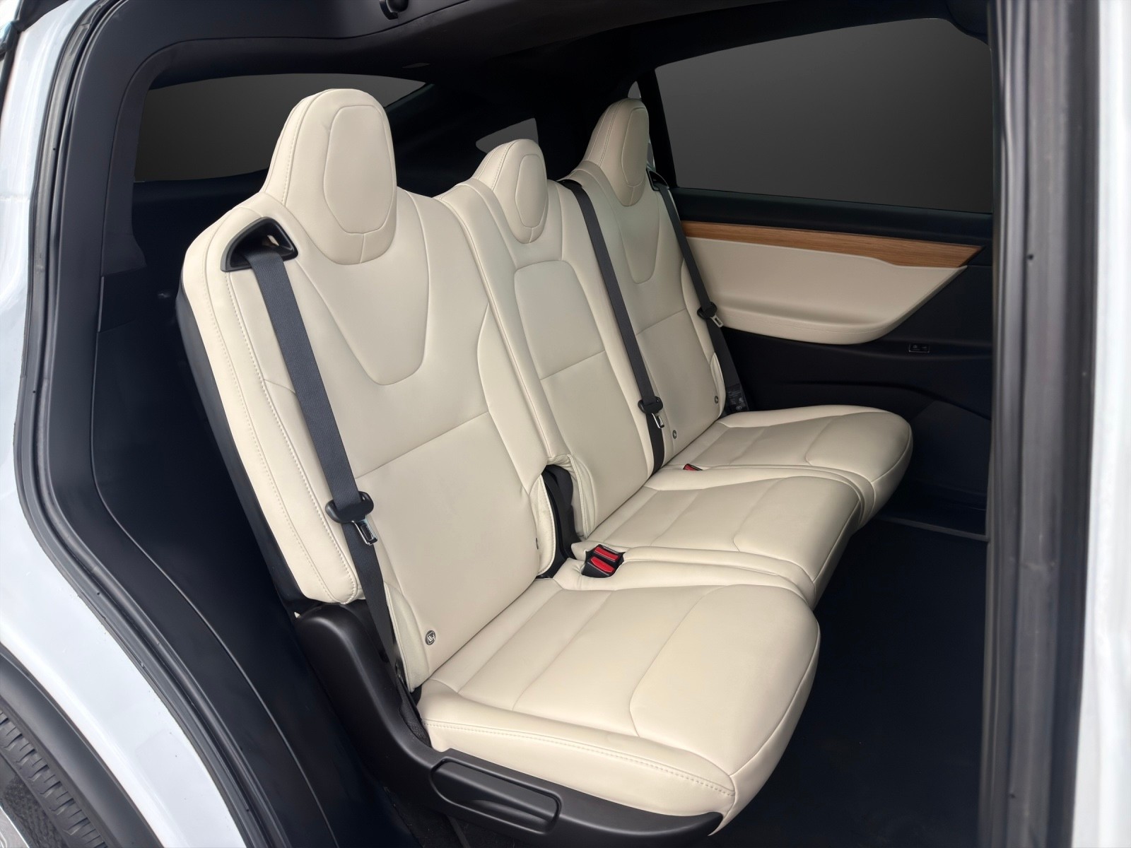 TESLA Model X Maximale-Reichweite mit 562 PS und revidierter Hochvoltbatterie-image-12