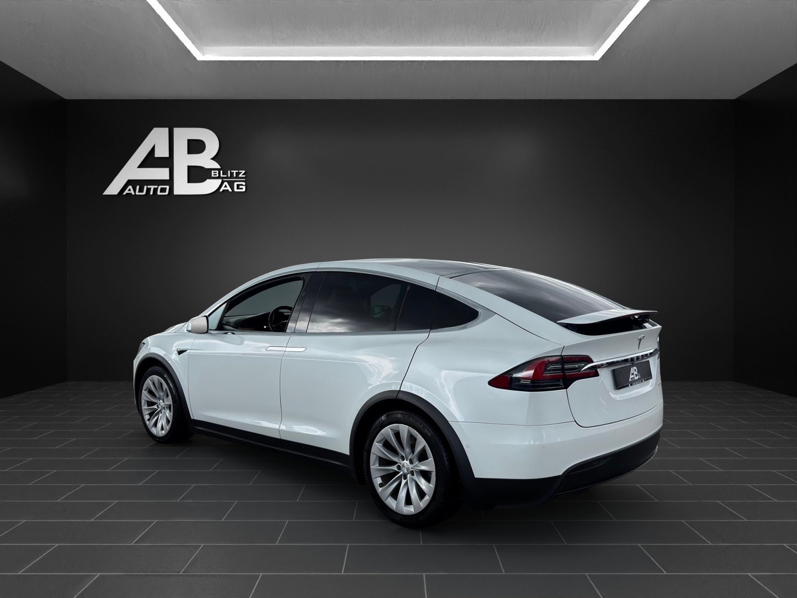 TESLA Model X Maximale-Reichweite mit 562 PS und revidierter Hochvoltbatterie-image-2