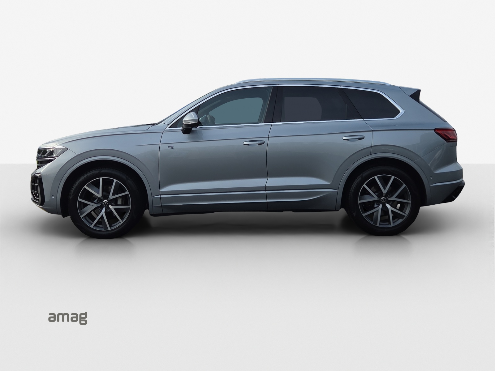 VW Touareg 3.0 TDI R-Line Tiptronic-image-1