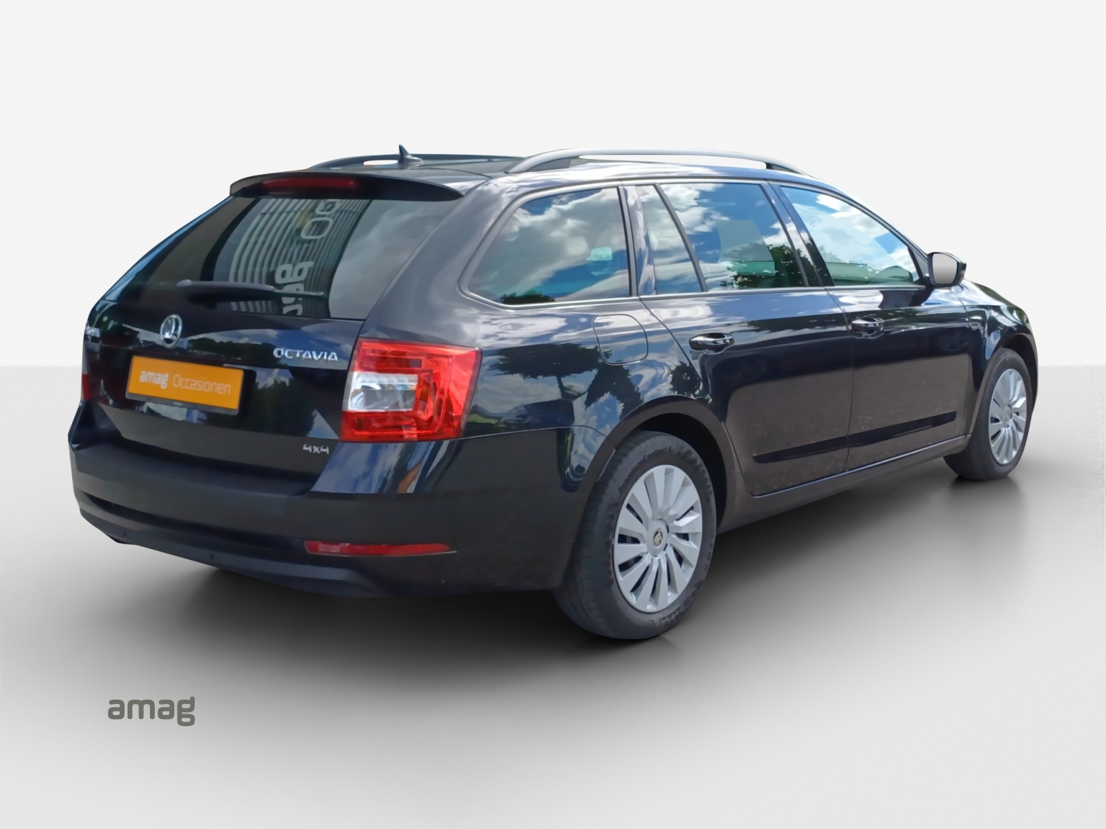 SKODA Octavia Combi 2.0 TDI Ambition 4x4 DSG-image-4