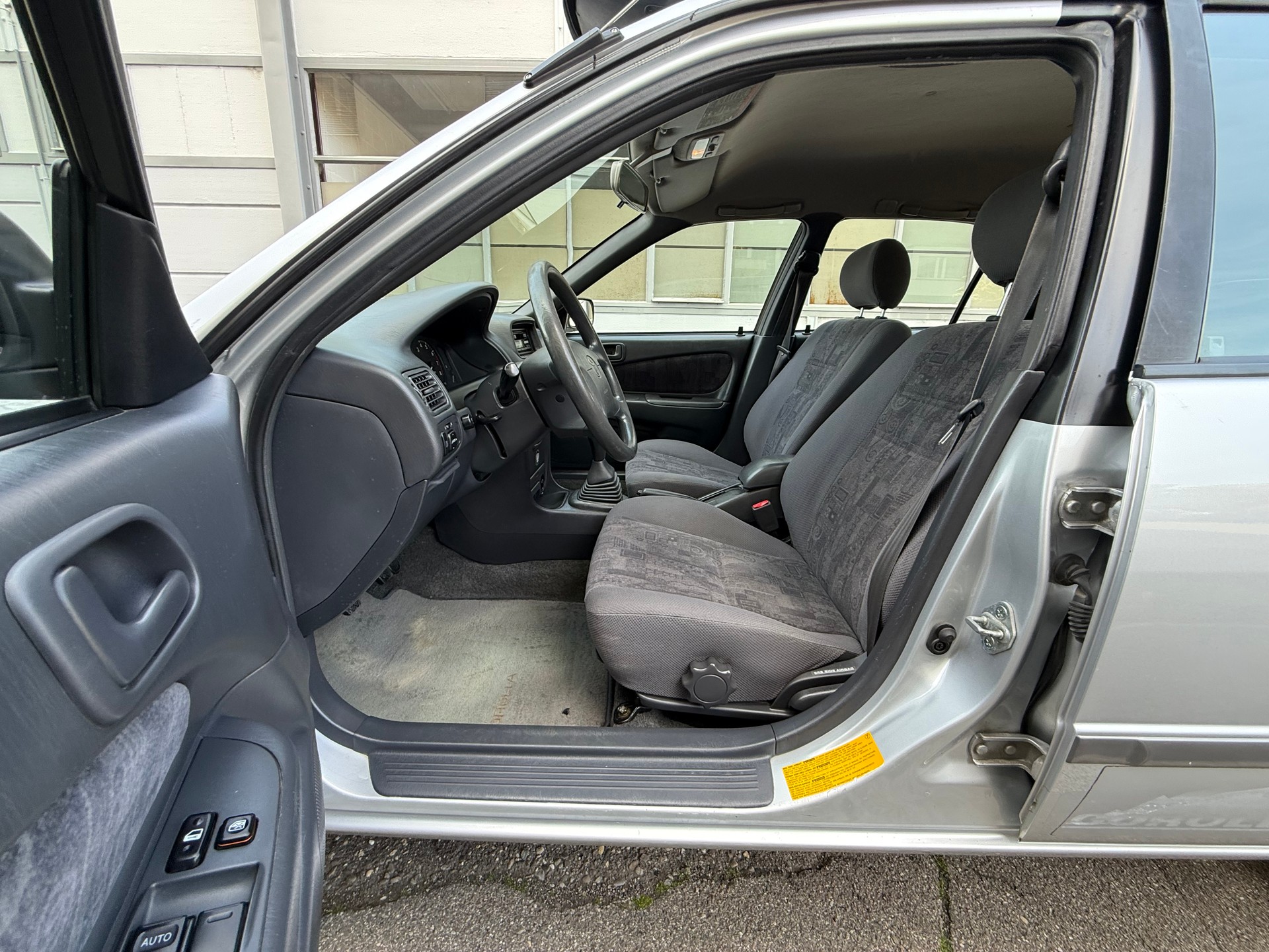 TOYOTA Corolla Sportswagon 1.8 Linea Terra X 4WD *Frisch ab MFK *Frisch ab Service *Klimaanlage *AHK 1400 Kg *Dachbox THULE-image-7