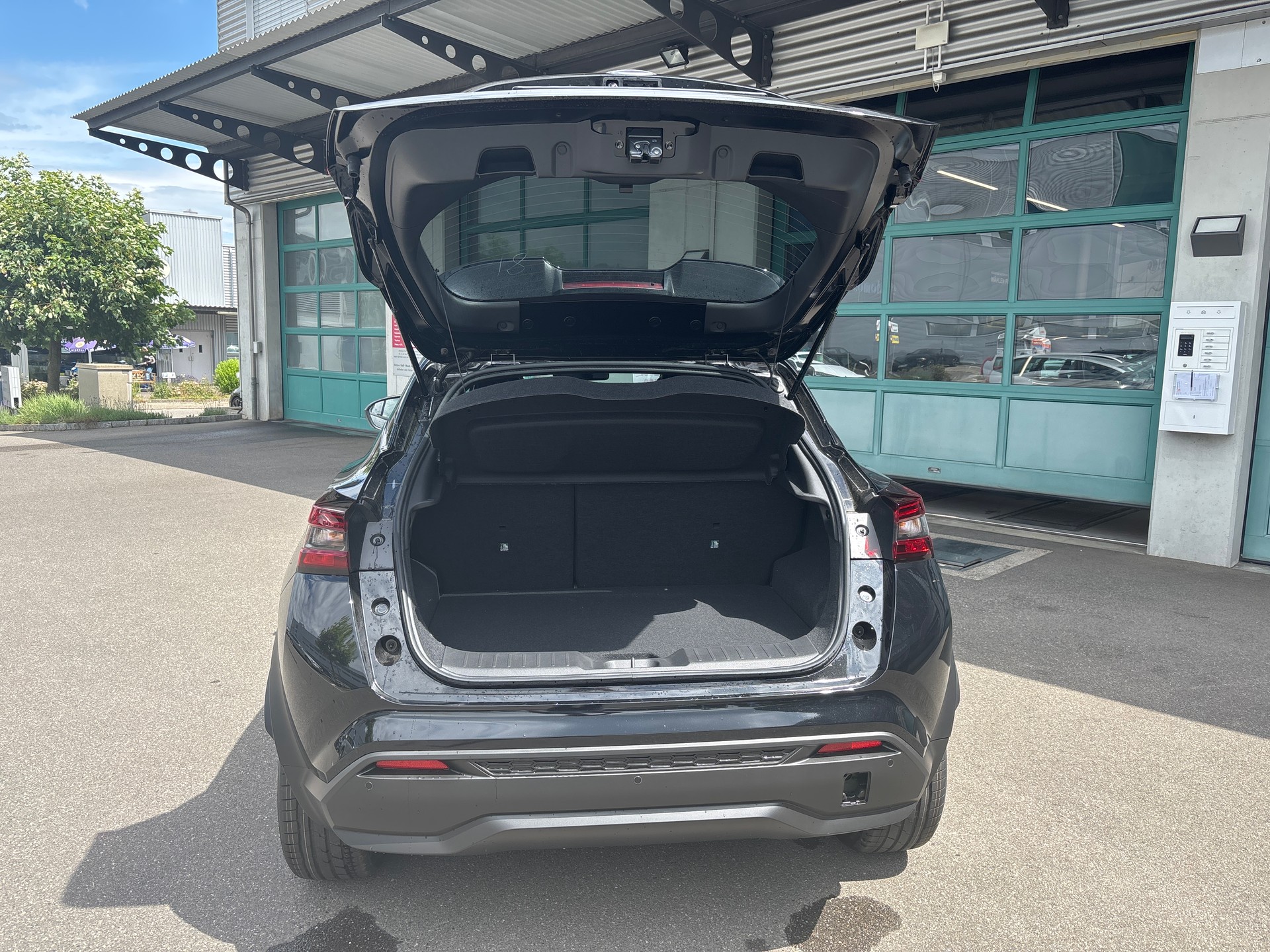 NISSAN Juke 1.6 FHEV Tekna-image-15