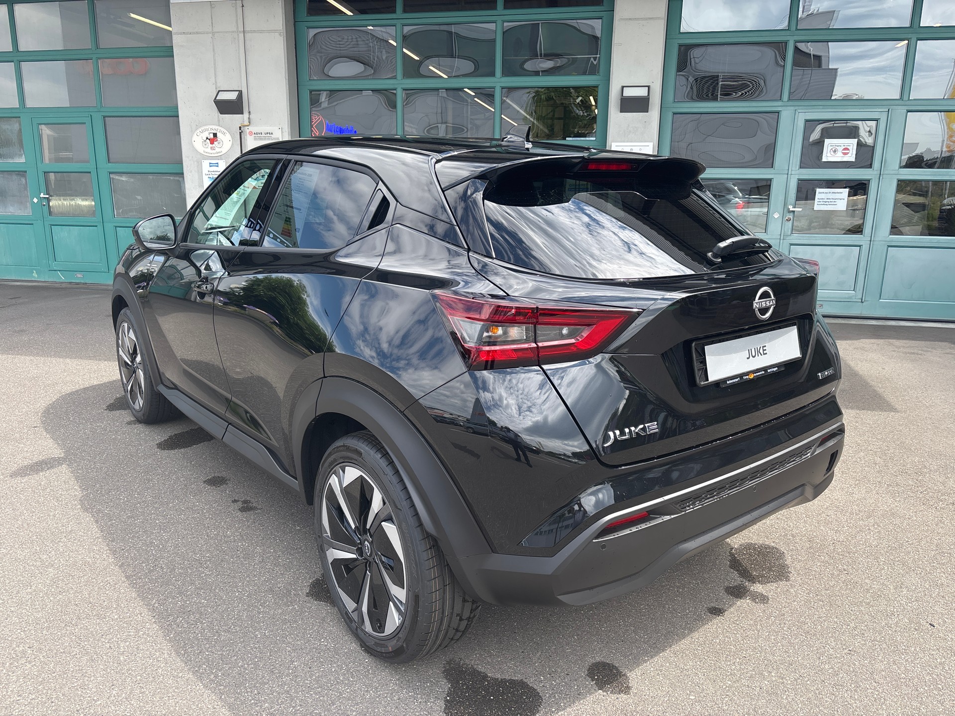 NISSAN Juke 1.6 FHEV Tekna-image-7