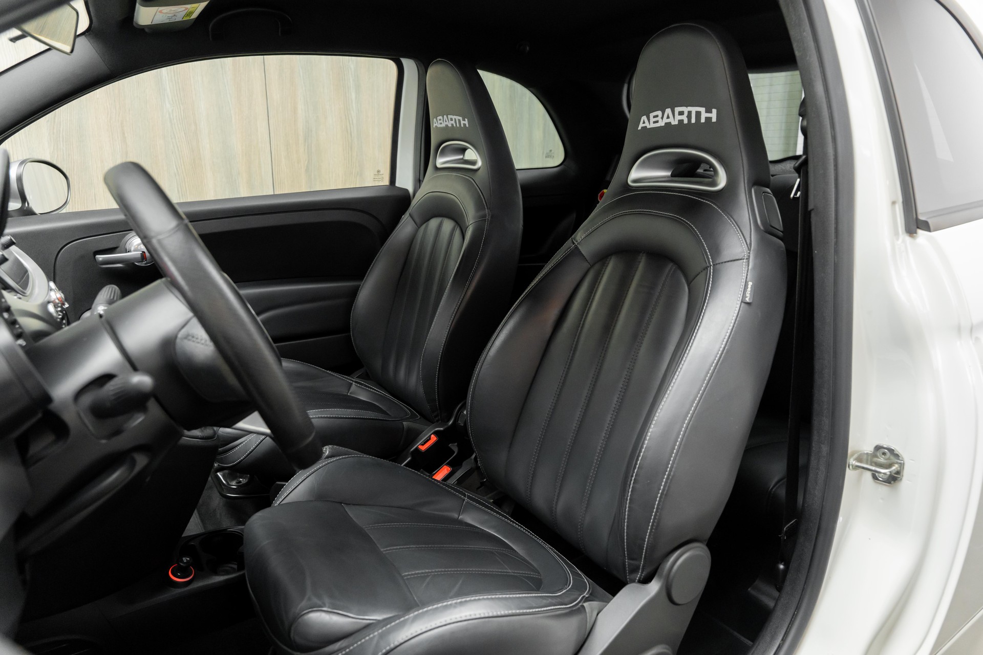 FIAT 595 1.4 16V Turbo Abarth Turismo-image-4