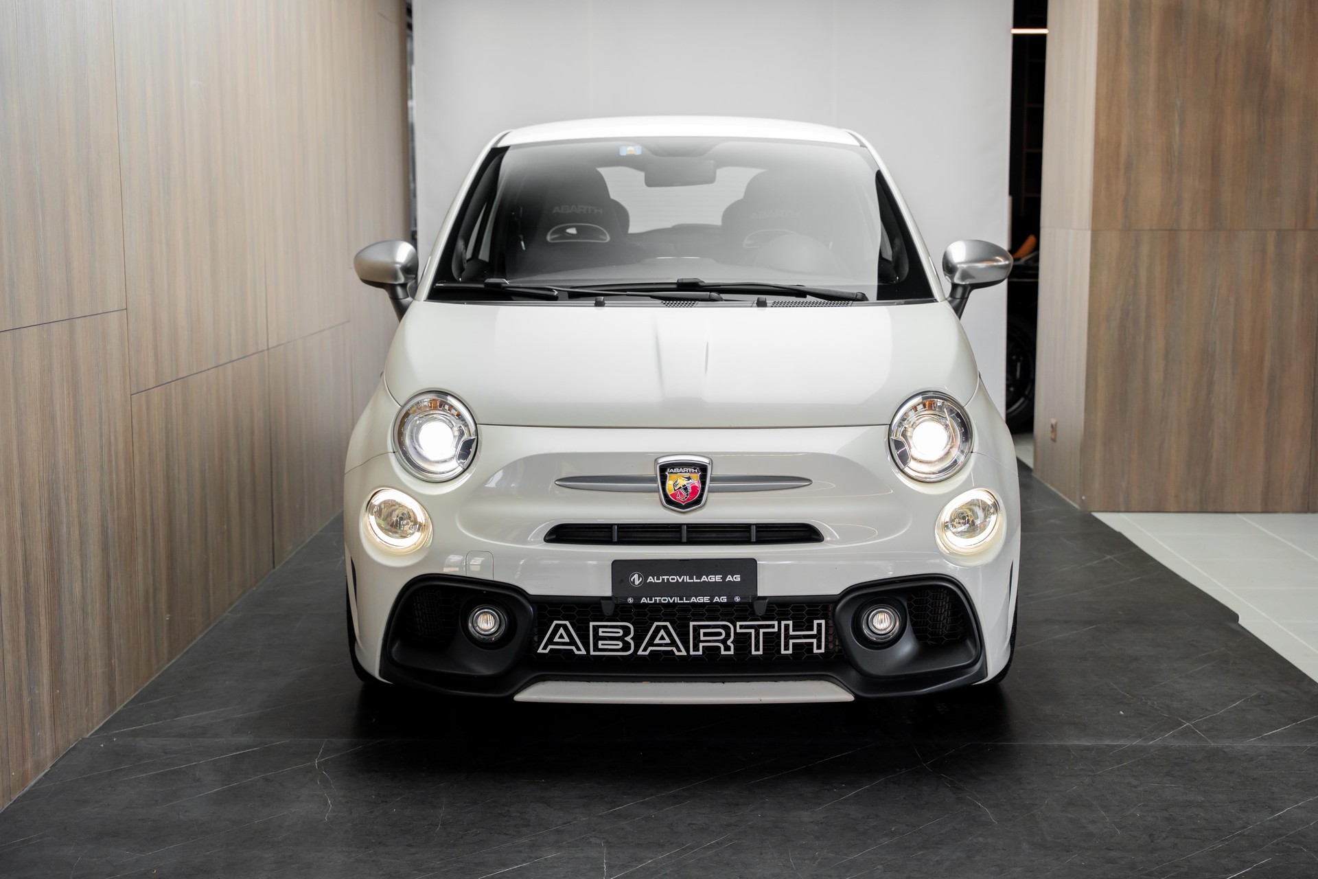 FIAT 595 1.4 16V Turbo Abarth Turismo-image-23