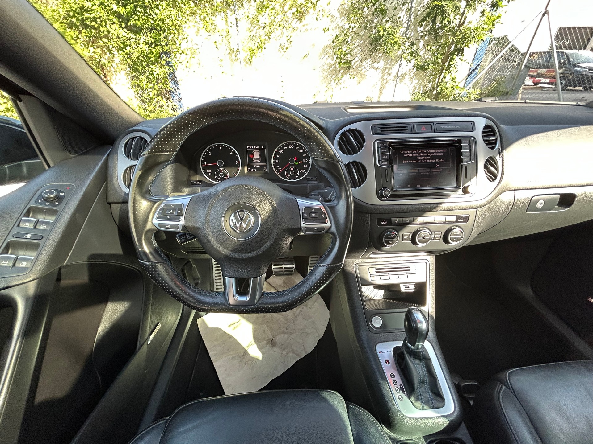 VW Tiguan 2.0 TDI Cityscape 4Motion DSG R-Line Highline CUP-image-9
