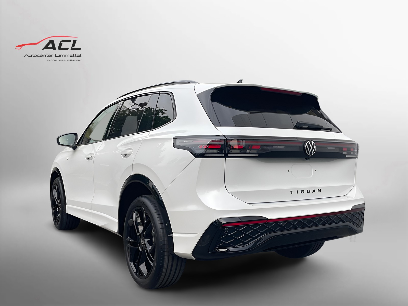 VW Tiguan R-Line 2.0TSI 204PS 4Motion DSG-image-7