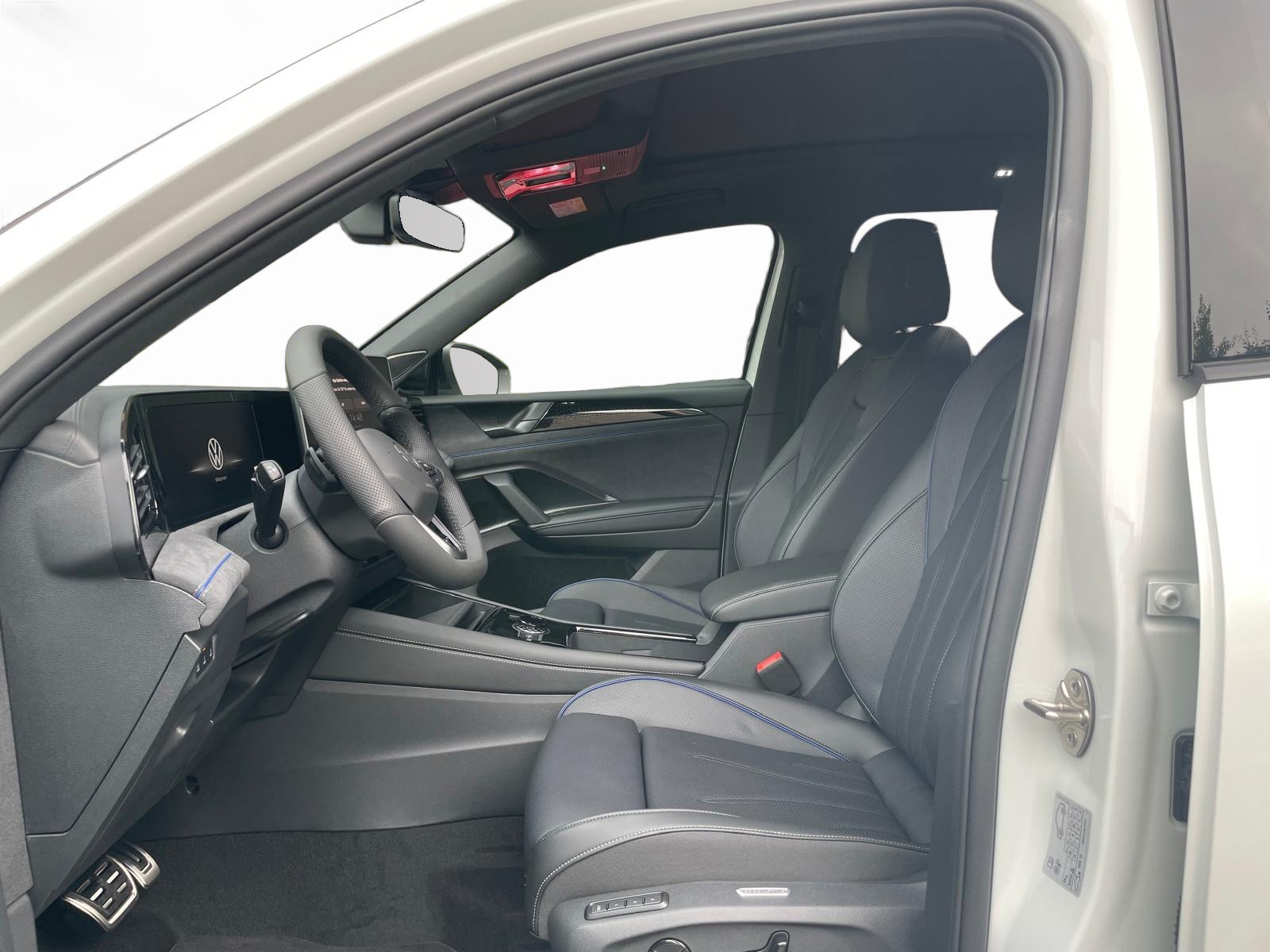 VW Tiguan R-Line 2.0TSI 204PS 4Motion DSG-image-4