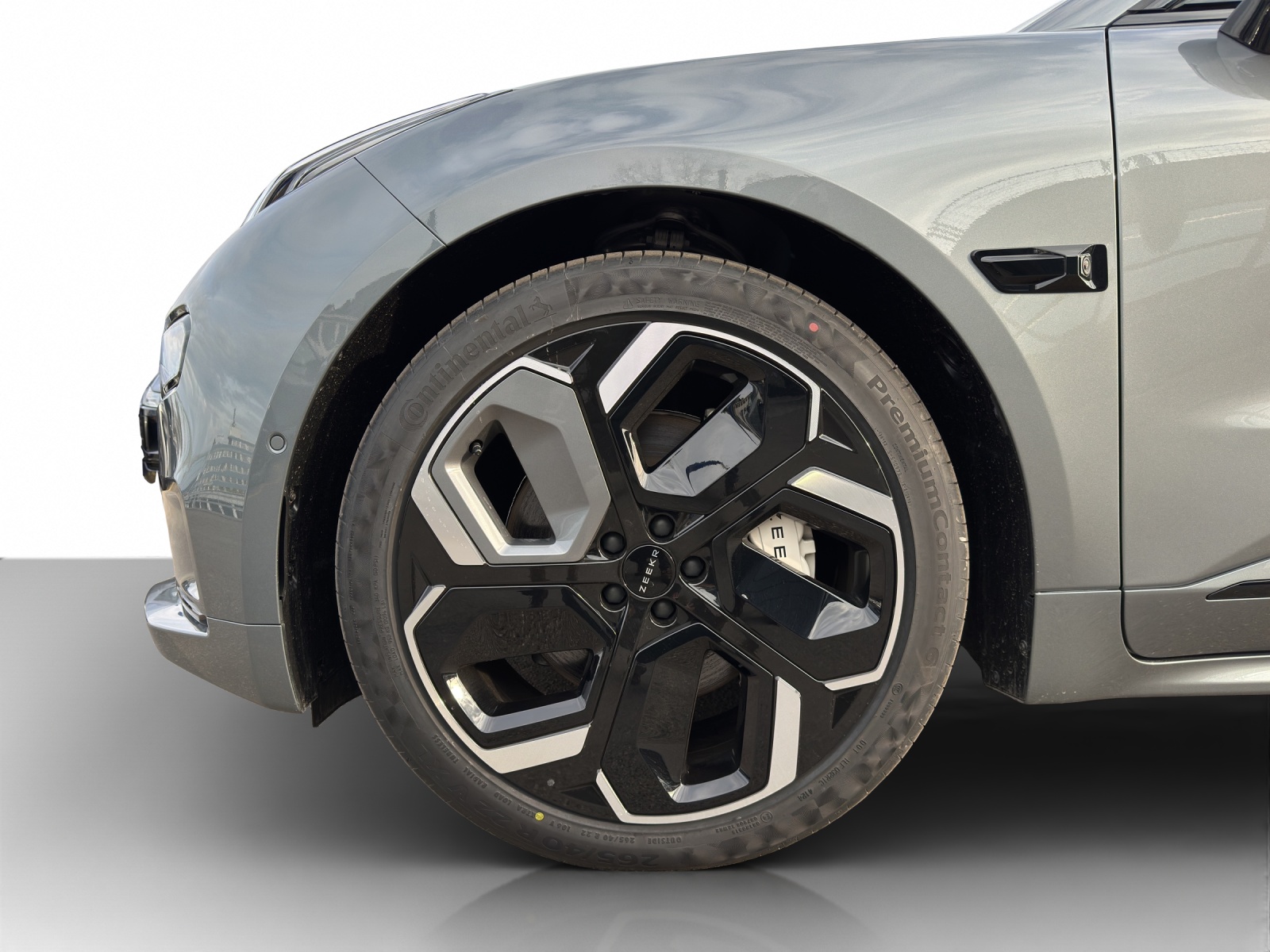 ZEEKR 001 Performance AWD-image-11