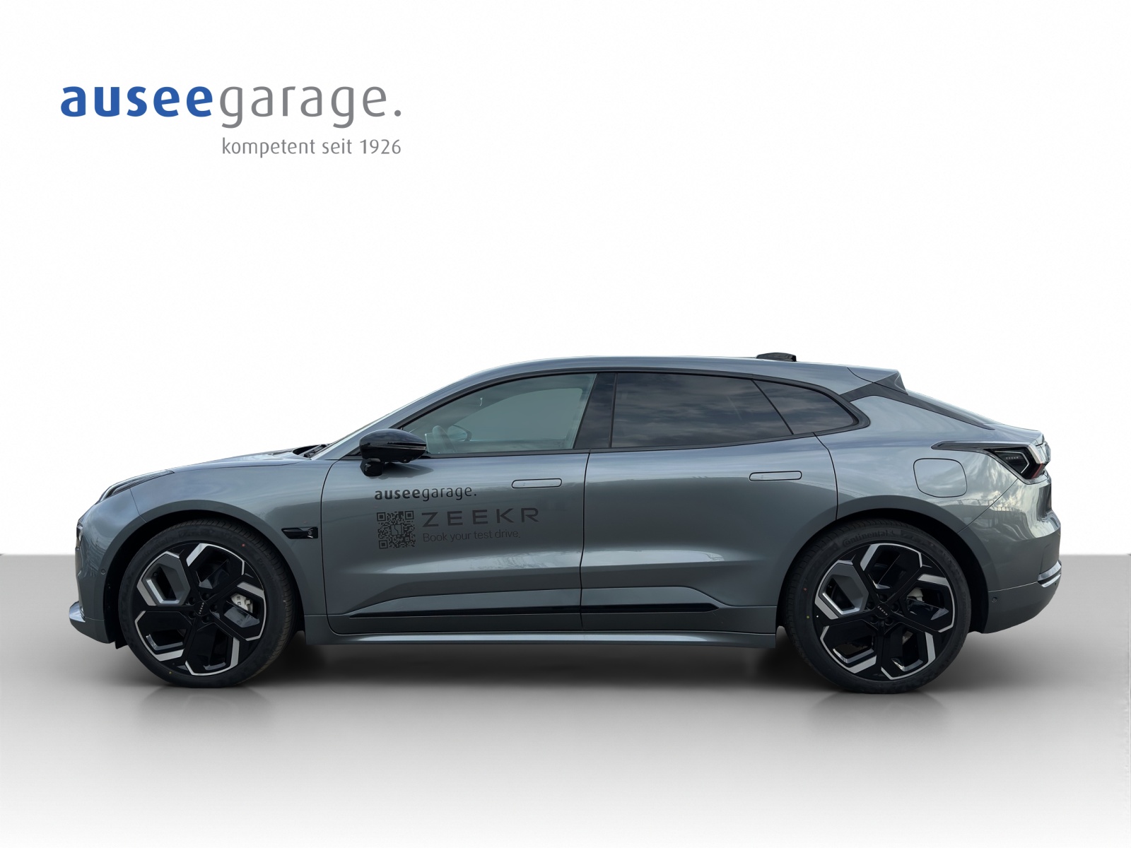 ZEEKR 001 Performance AWD-showroom-element-1