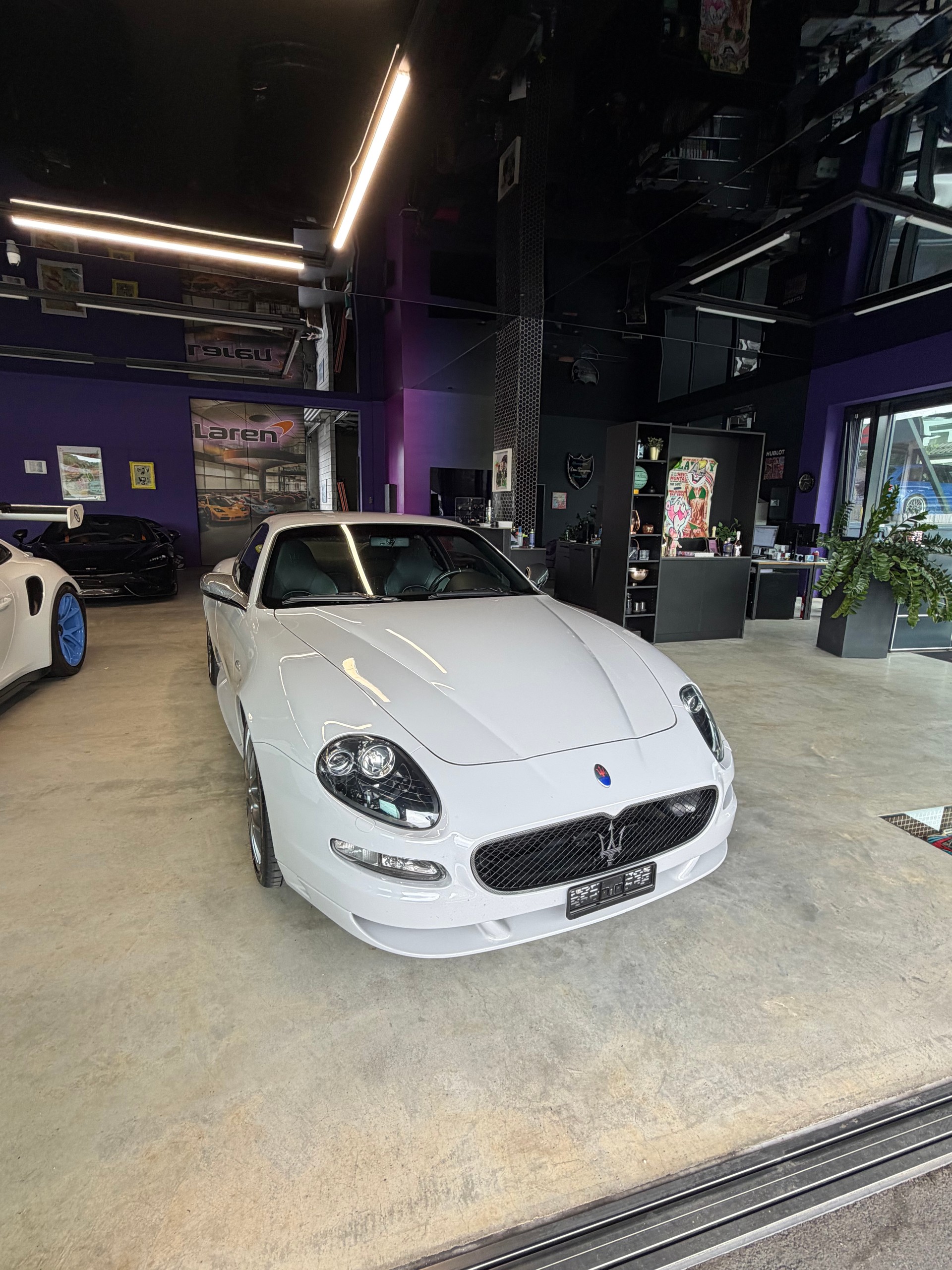 MASERATI GRANSPORT-showroom-element-3