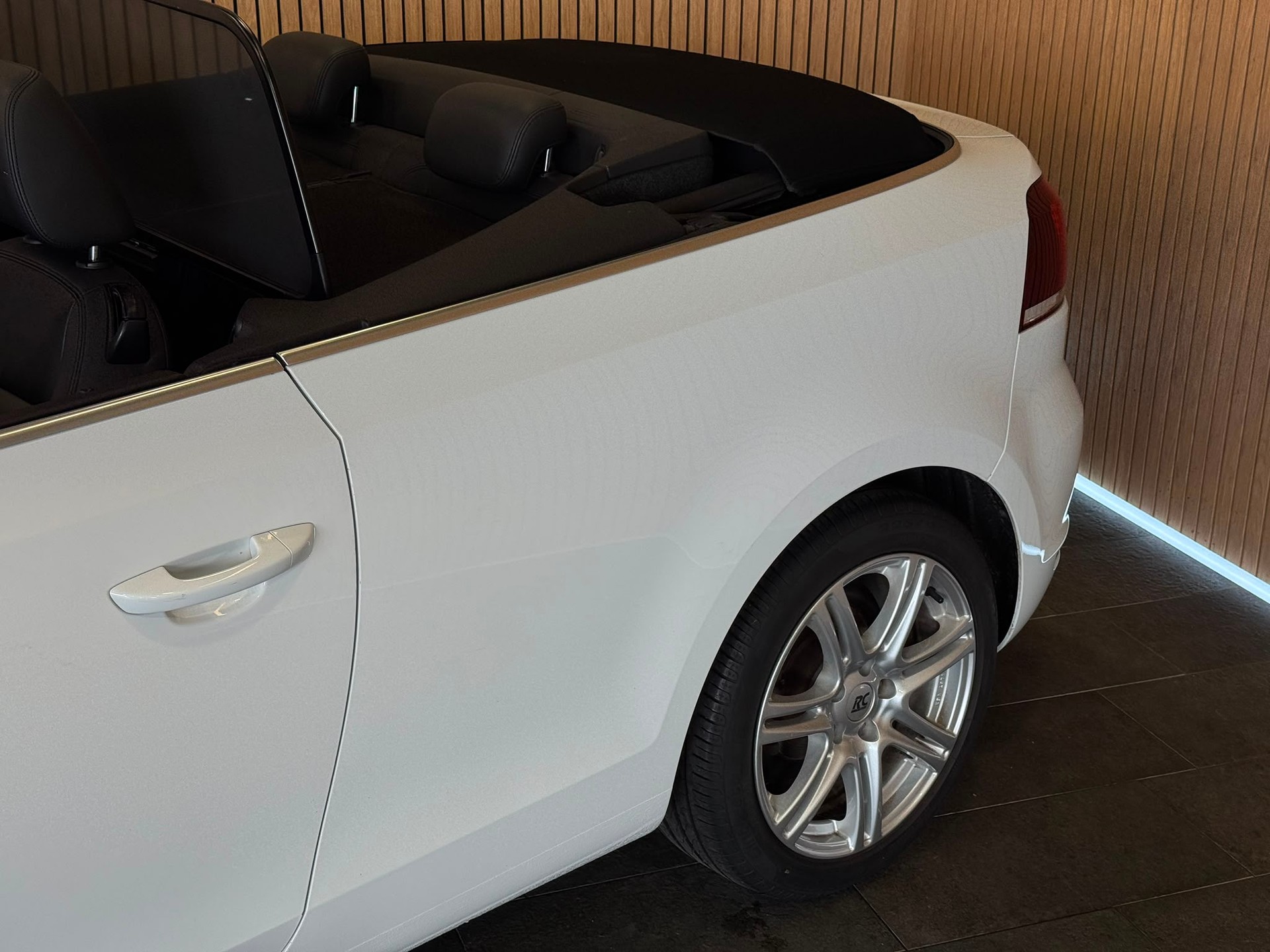 VW Golf Cabrio 1.4 TSI-image-9