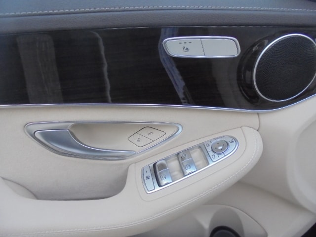 MERCEDES-BENZ C 220 d 4Matic 7G-Tronic-image-5