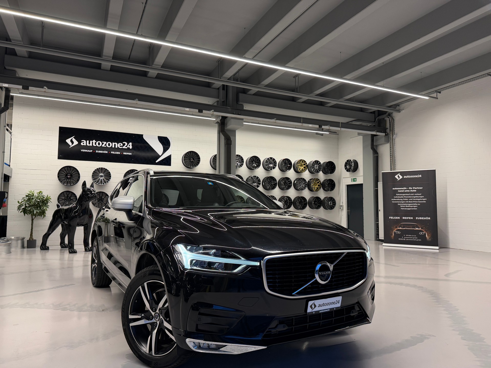 VOLVO XC60 2.0 T5 R-Design AWD-image-4