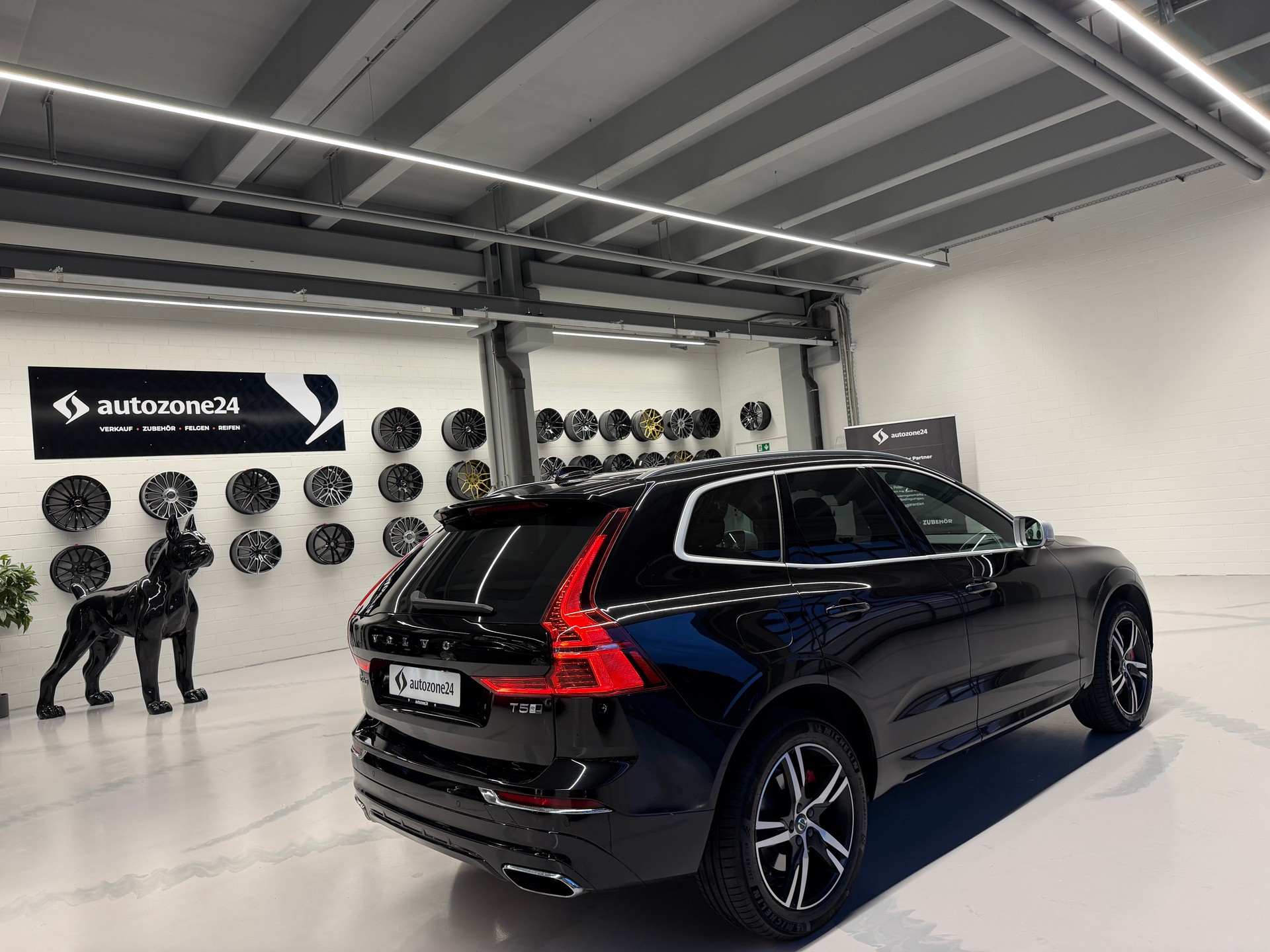 VOLVO XC60 2.0 T5 R-Design AWD-image-7
