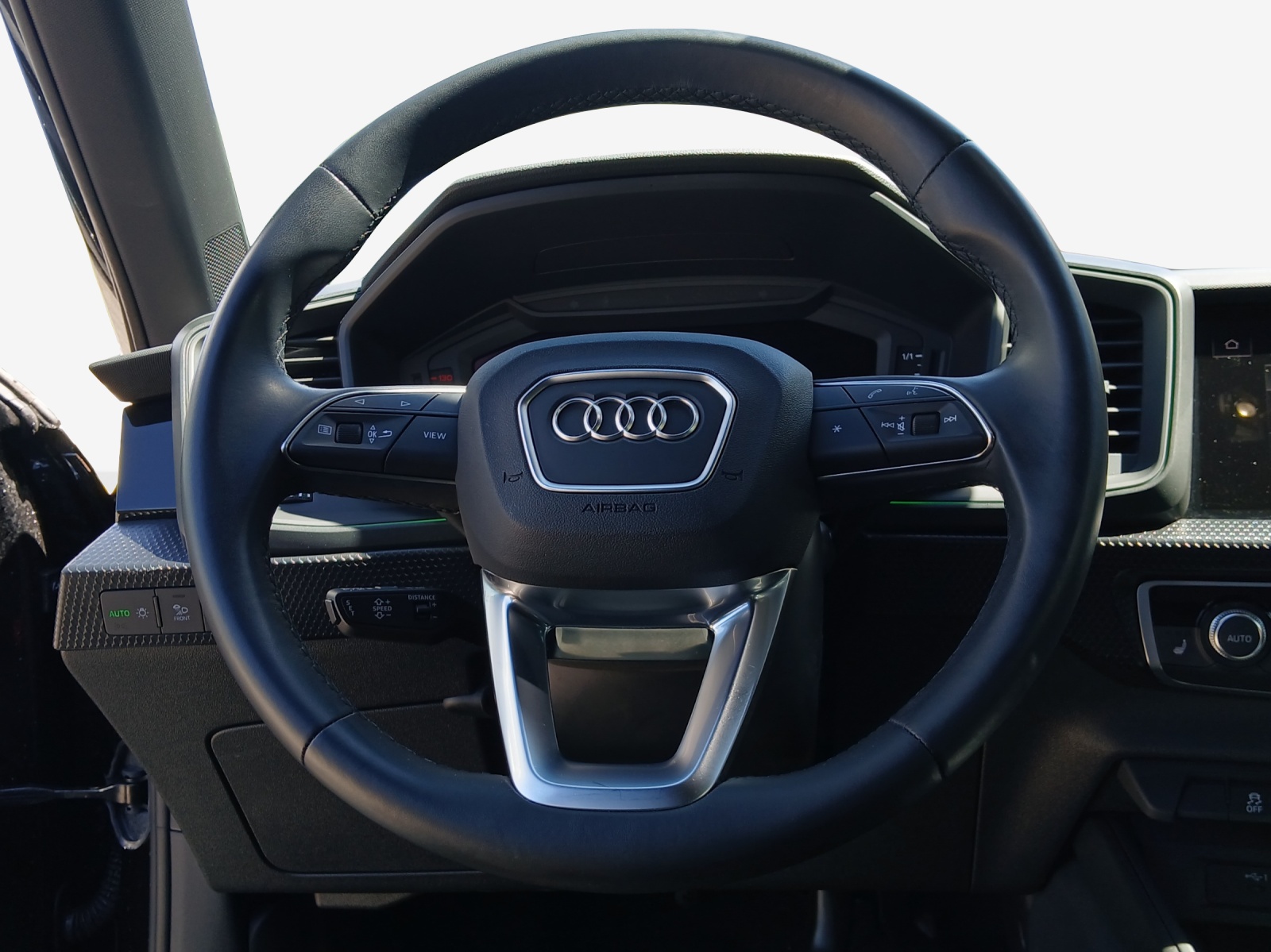 AUDI A1 allstreet 30 TFSI Attraction S-tronic-image-9