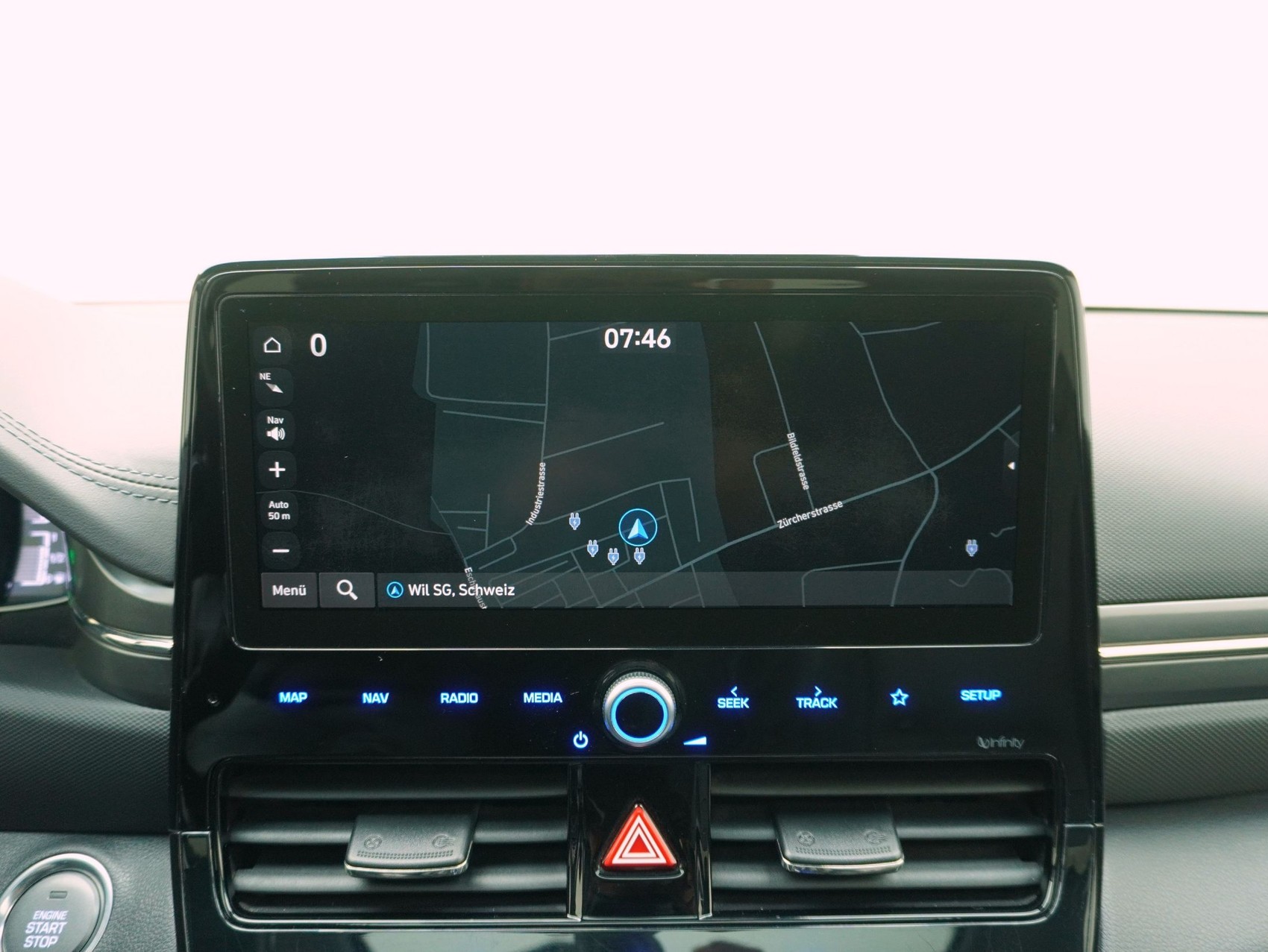 HYUNDAI Ioniq 1.6 GDi Plug-in Hybrid Launch Plus-image-18