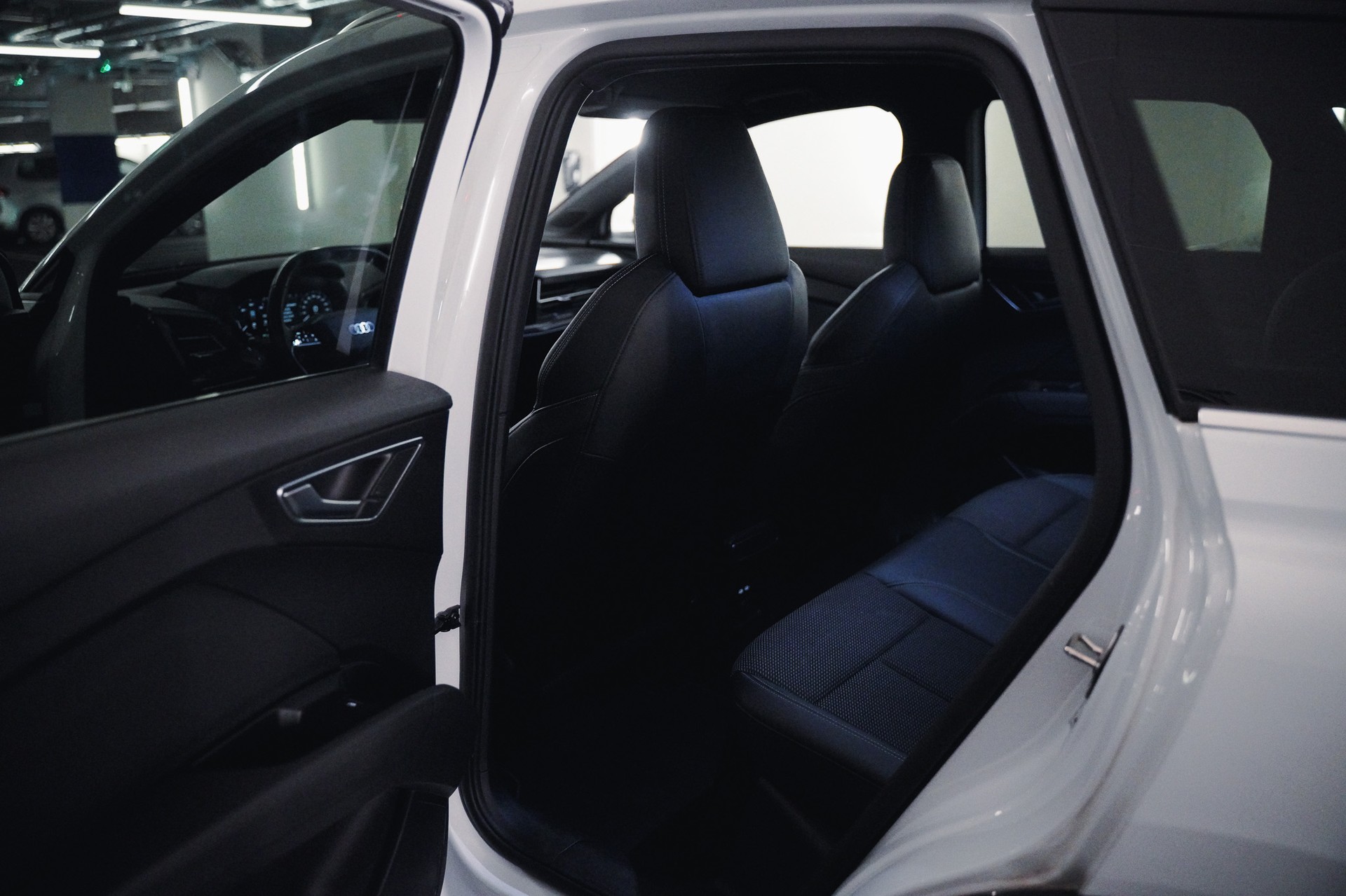 AUDI 35-image-5