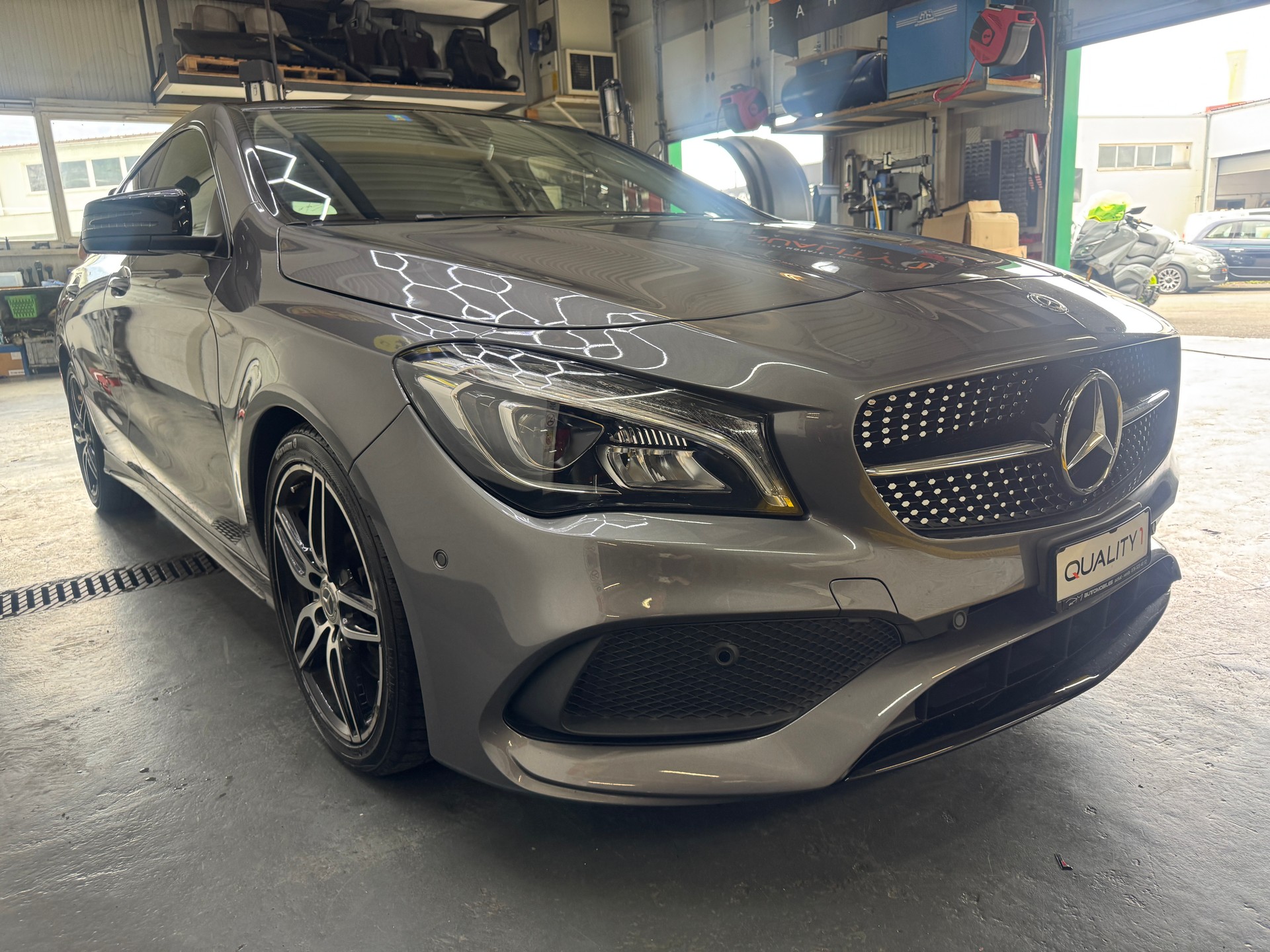 MERCEDES-BENZ CLA Shooting Brake 250 AMG Line 4Matic 7G-DCT-image-3