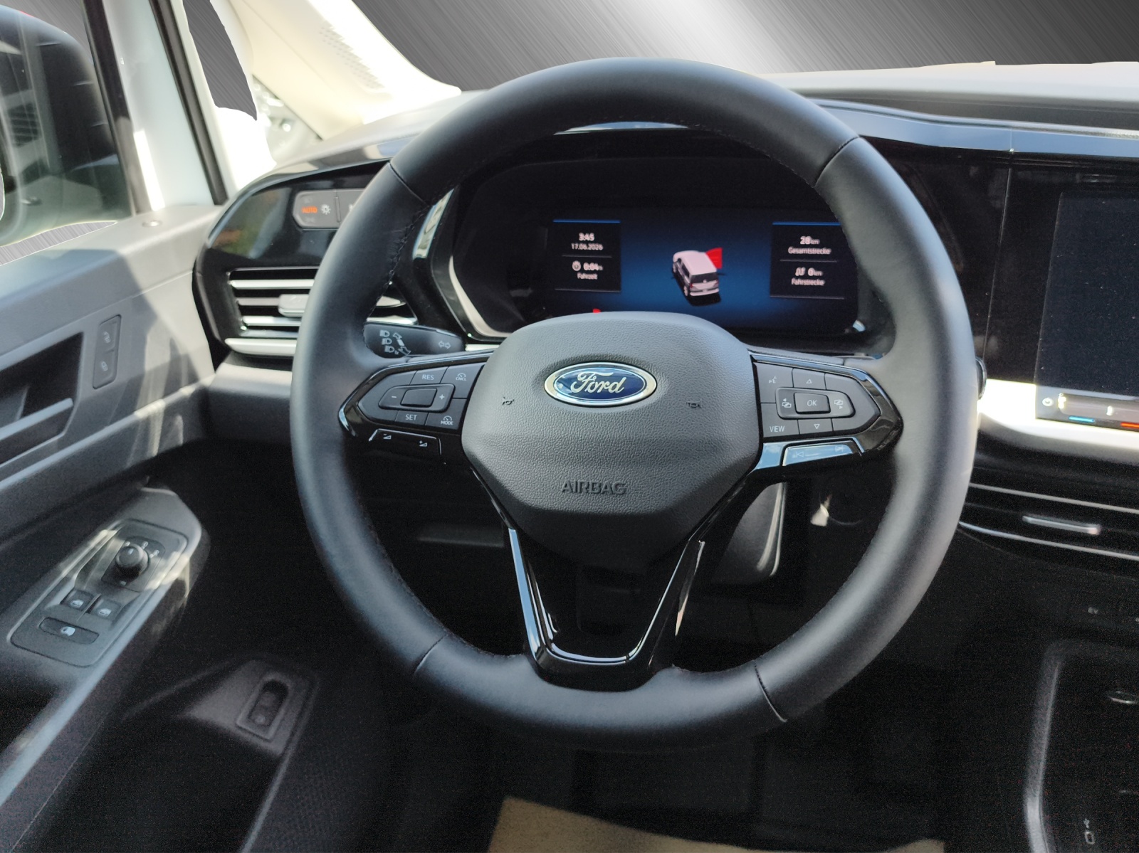 FORD Grand Transit Connect 1.5 PHEV-image-9