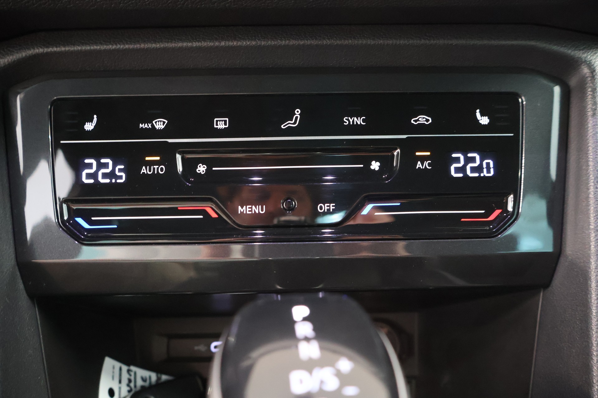 VW Tiguan 2.0TSI R-Line 4Motion DSG-image-22