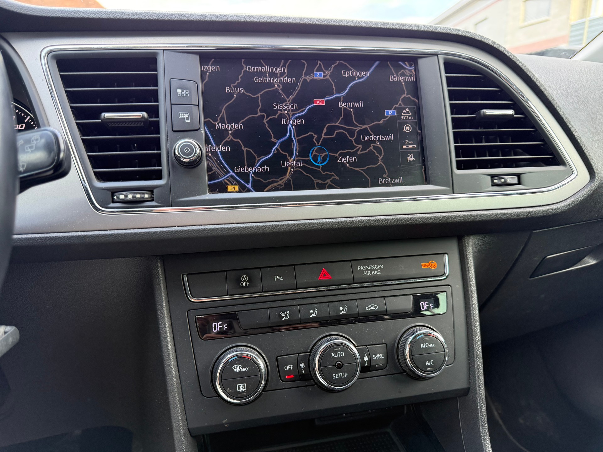 SEAT Leon ST 1.6 TDI CR Style DSG-image-8