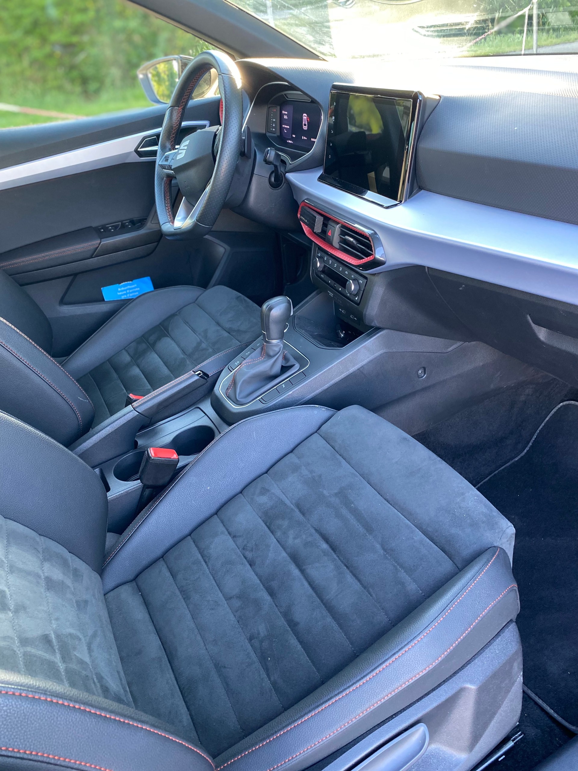 SEAT 1.0 TSI 110 Hola FR DSG-image-2