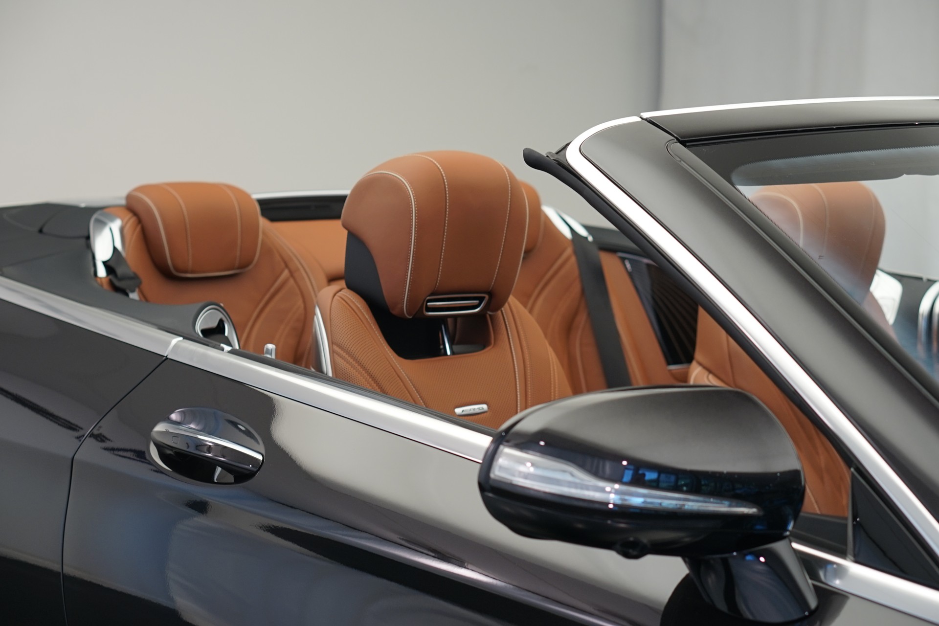 MERCEDES-BENZ S 63 AMG Cabriolet 4Matic Speedshift MCT *CH-Fahrzeug* *Designo Mokkaschwarz* *Swarowski*-image-49