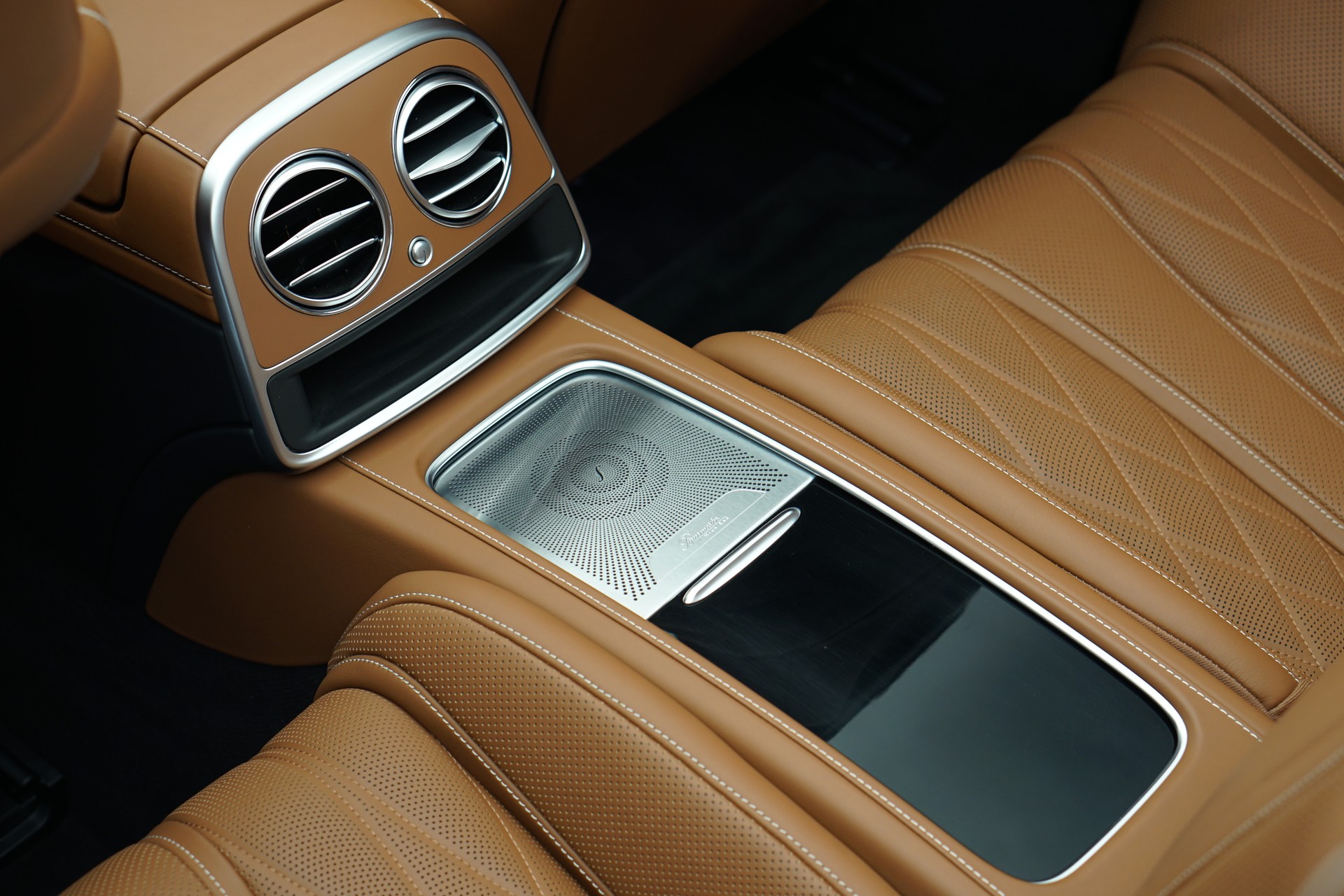 MERCEDES-BENZ S 63 AMG Cabriolet 4Matic Speedshift MCT *CH-Fahrzeug* *Designo Mokkaschwarz* *Swarowski*-image-27