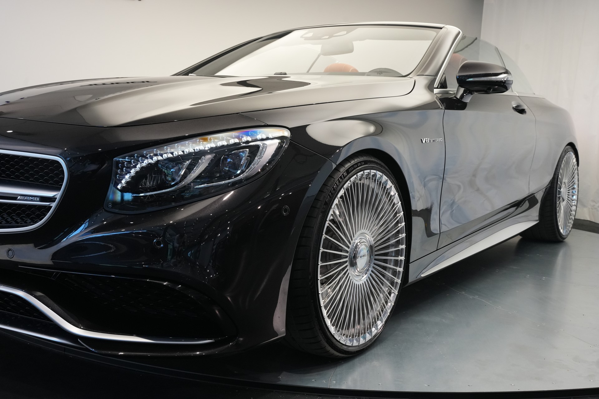 MERCEDES-BENZ S 63 AMG Cabriolet 4Matic Speedshift MCT *CH-Fahrzeug* *Designo Mokkaschwarz* *Swarowski*-image-14
