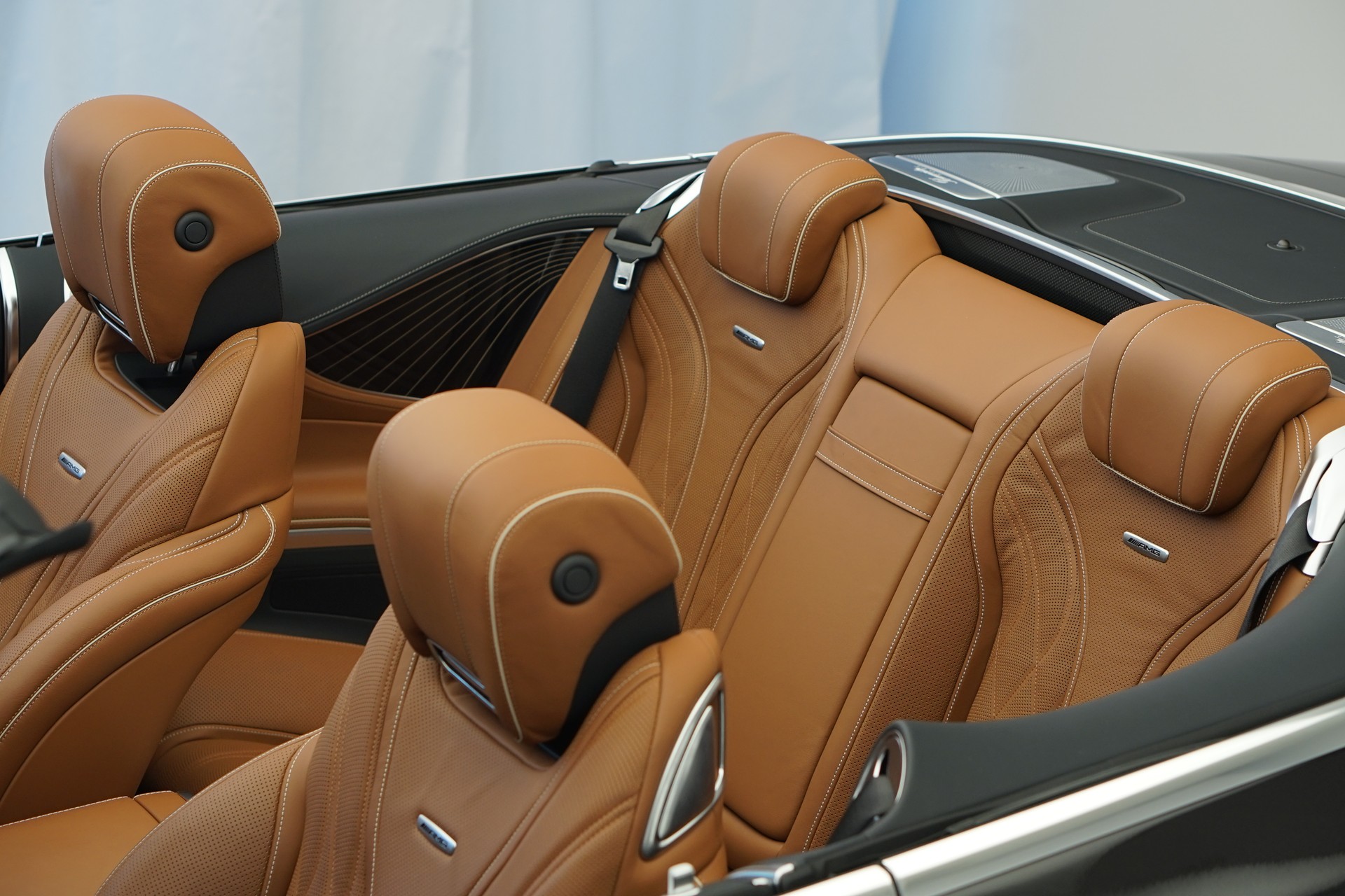 MERCEDES-BENZ S 63 AMG Cabriolet 4Matic Speedshift MCT *CH-Fahrzeug* *Designo Mokkaschwarz* *Swarowski*-image-50