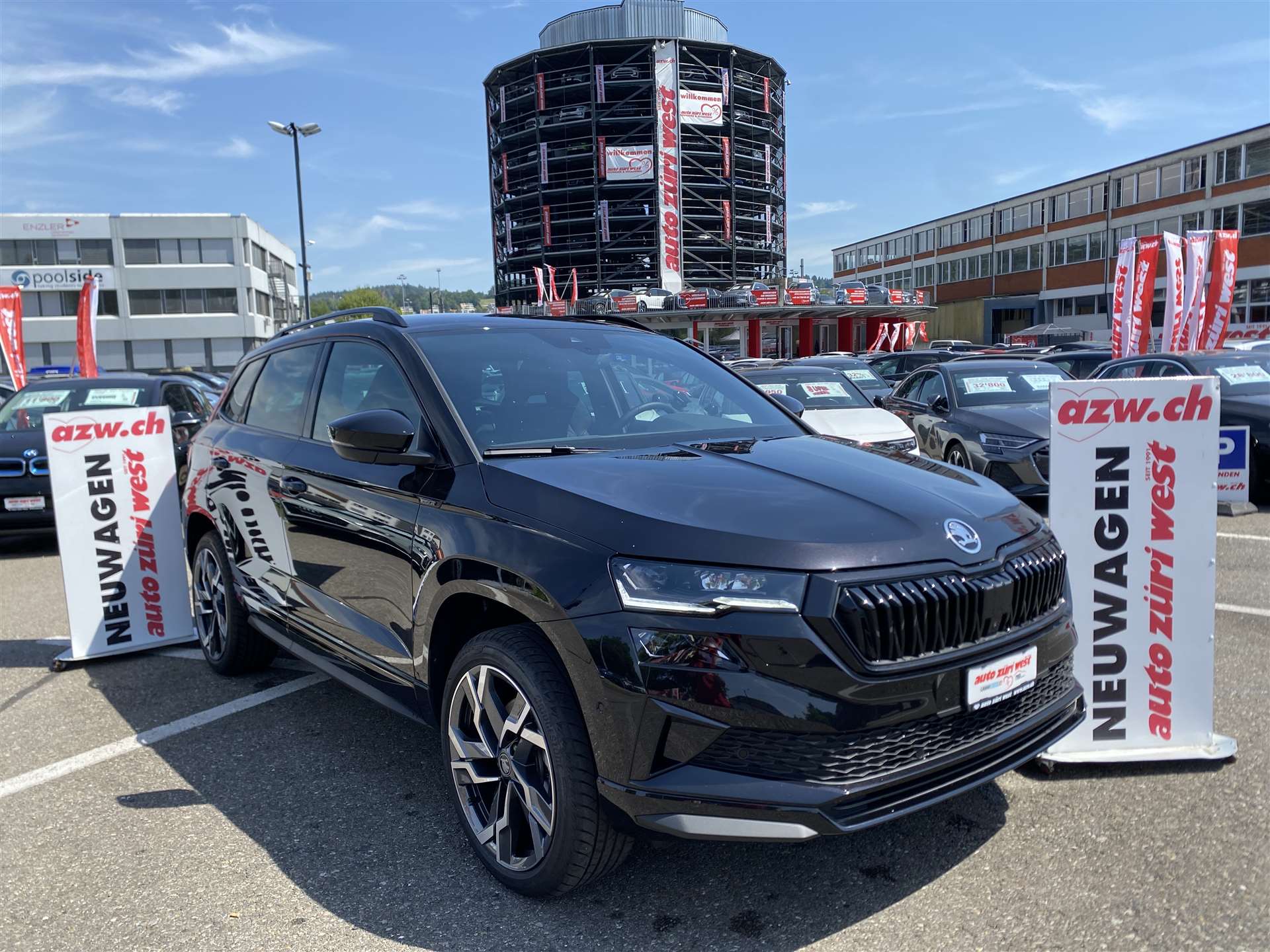 SKODA Karoq 2.0 TDi CR SportLine 4x4 DSG-Automat-image-0
