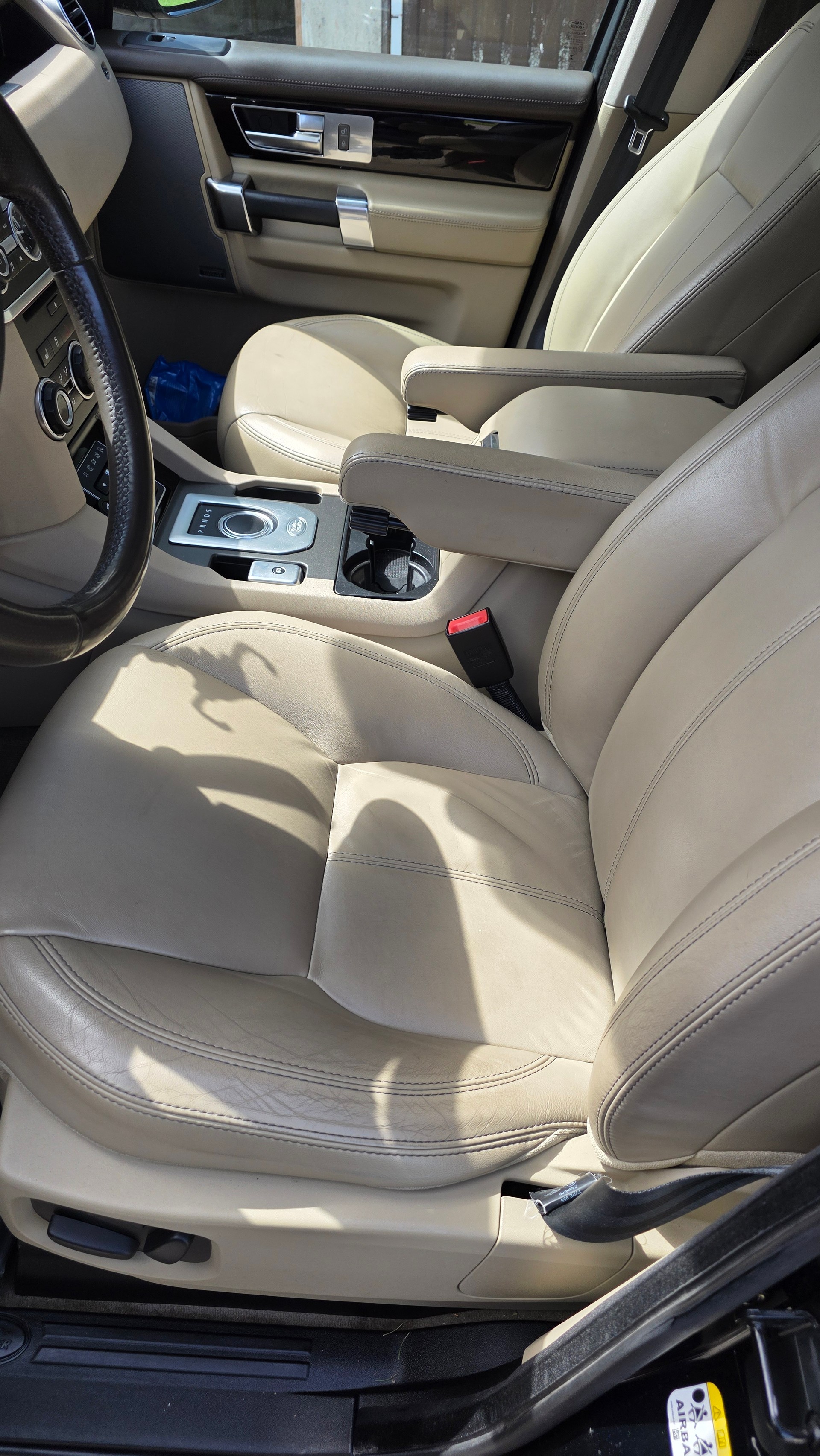 LAND ROVER 3.0 SDV6 256 HSE Luxury-image-6