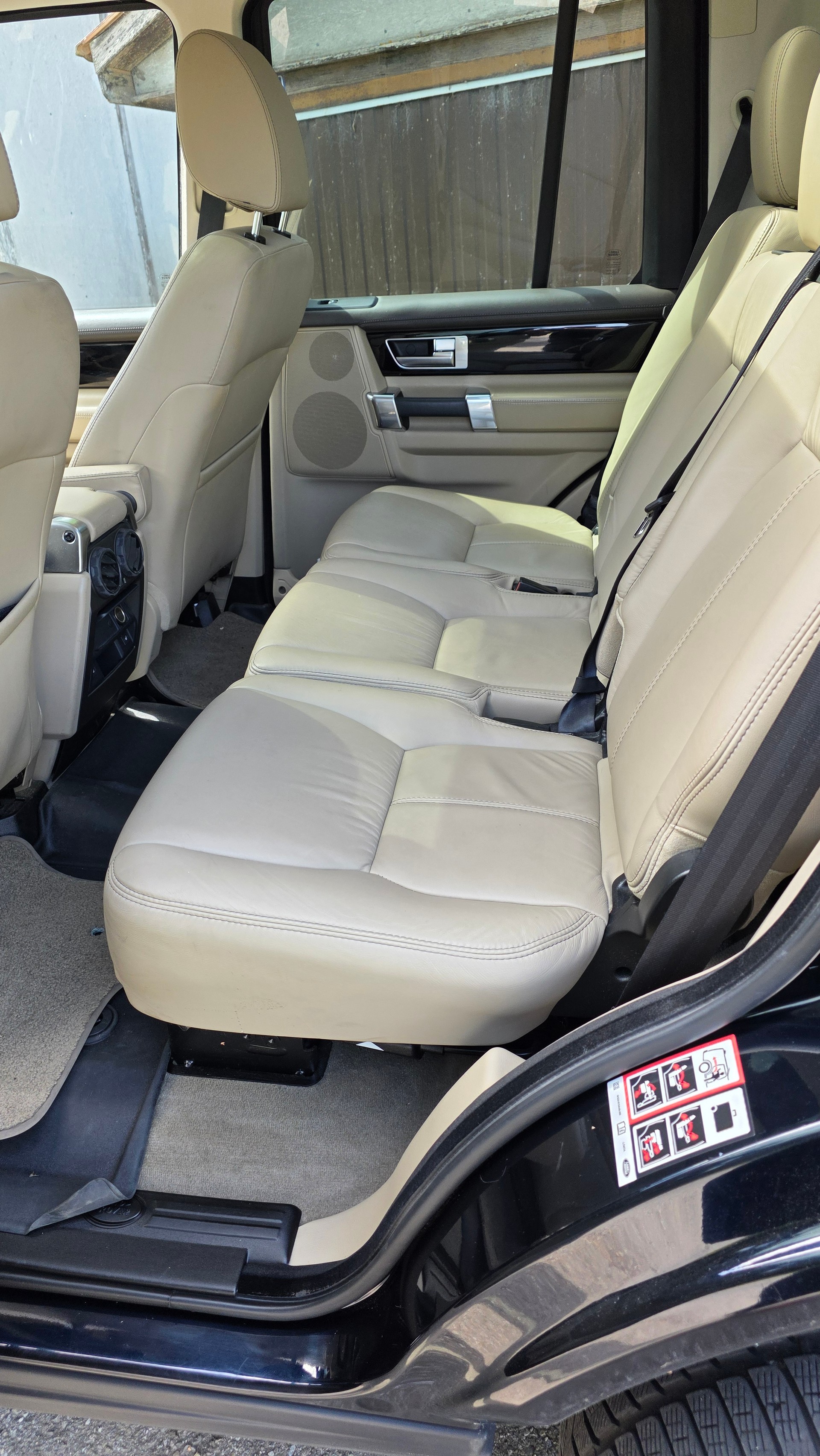 LAND ROVER 3.0 SDV6 256 HSE Luxury-image-7