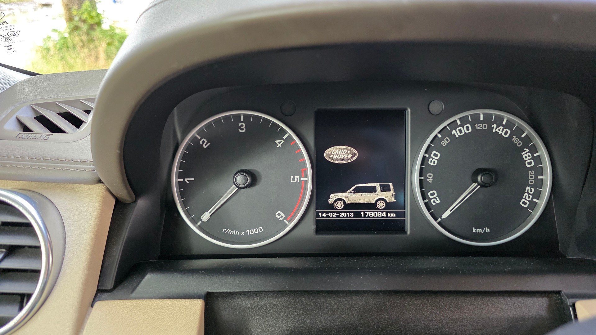LAND ROVER 3.0 SDV6 256 HSE Luxury-image-3