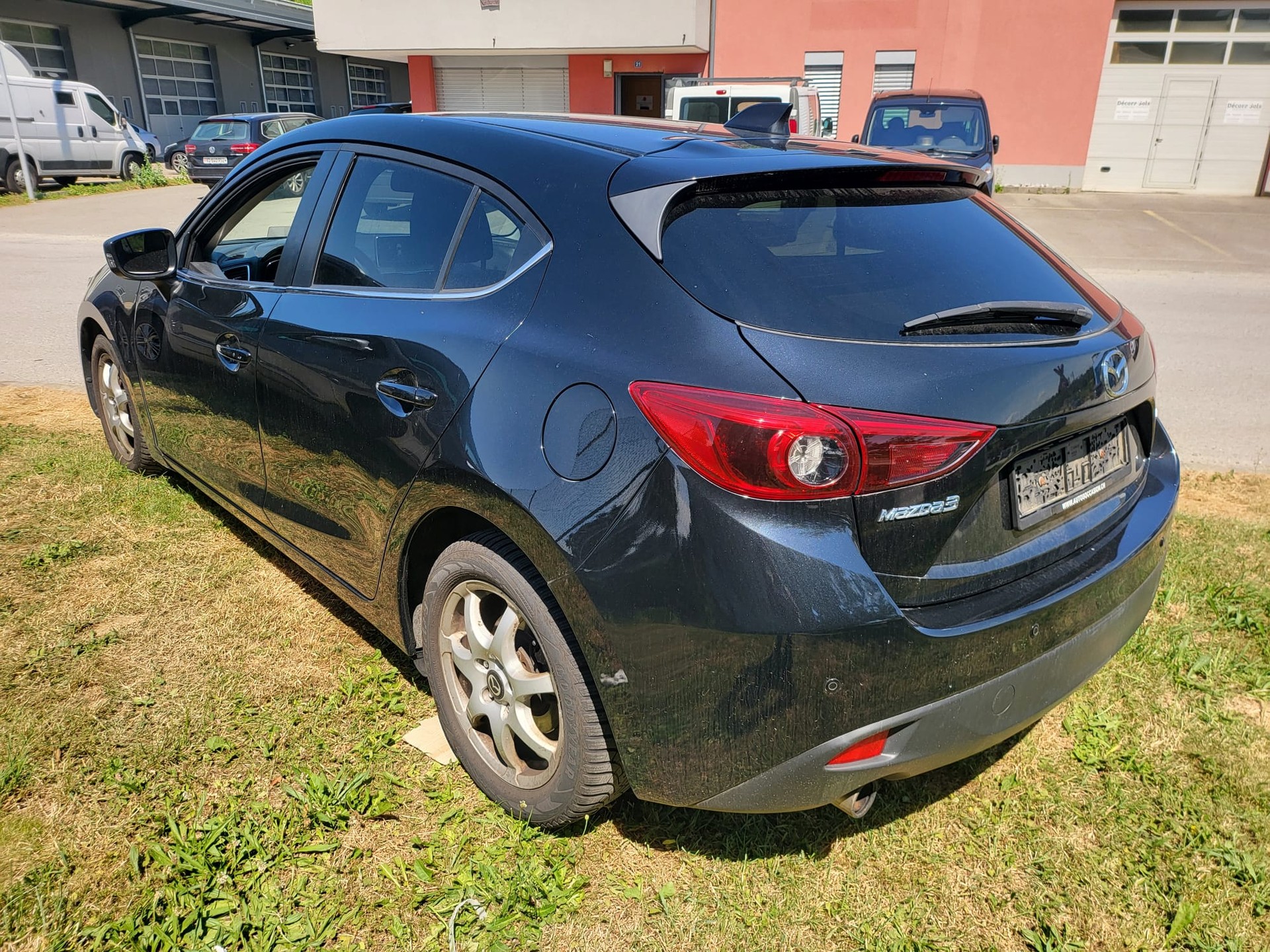 MAZDA 3 2.0 16V Revolution-image-7