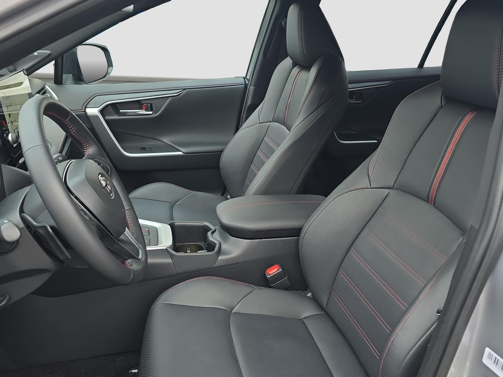TOYOTA RAV4 2.5 Plug-In-Hybrid Platinum-image-9