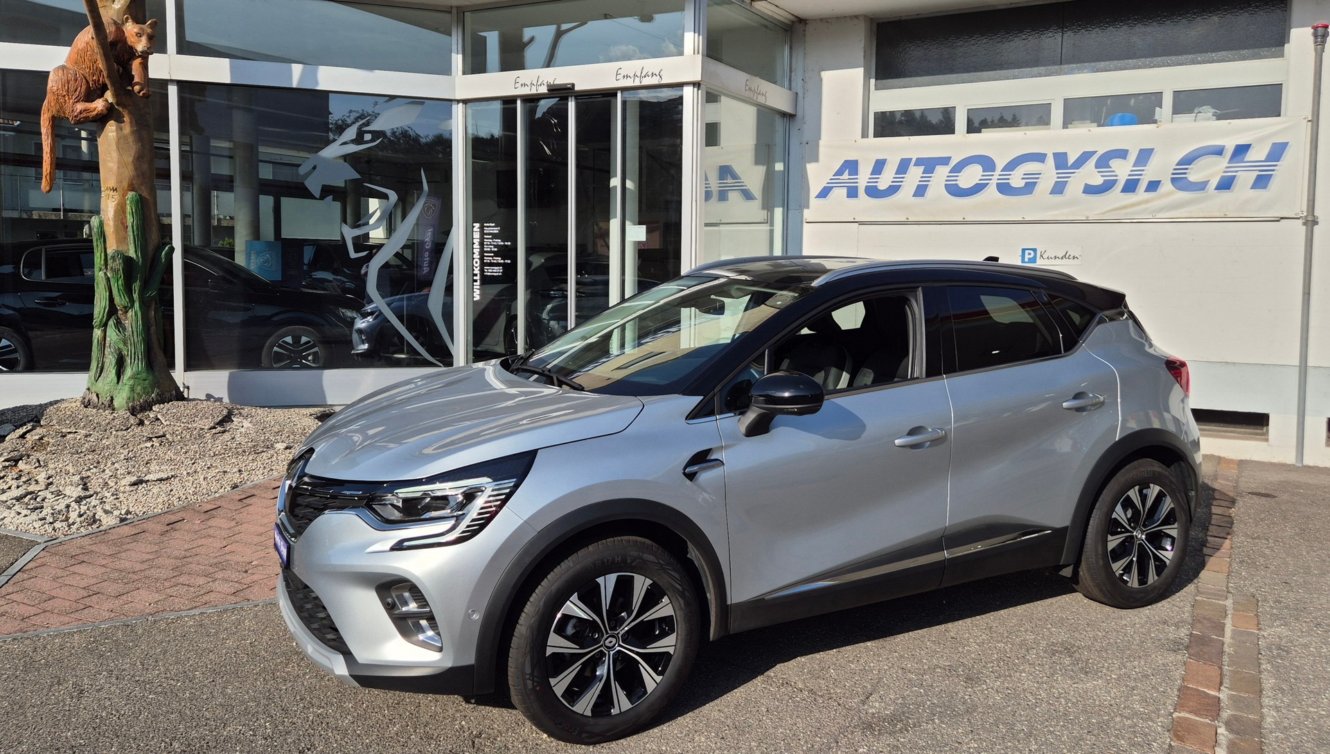 RENAULT Captur 1.6 E-Tech145 Evol-image-4