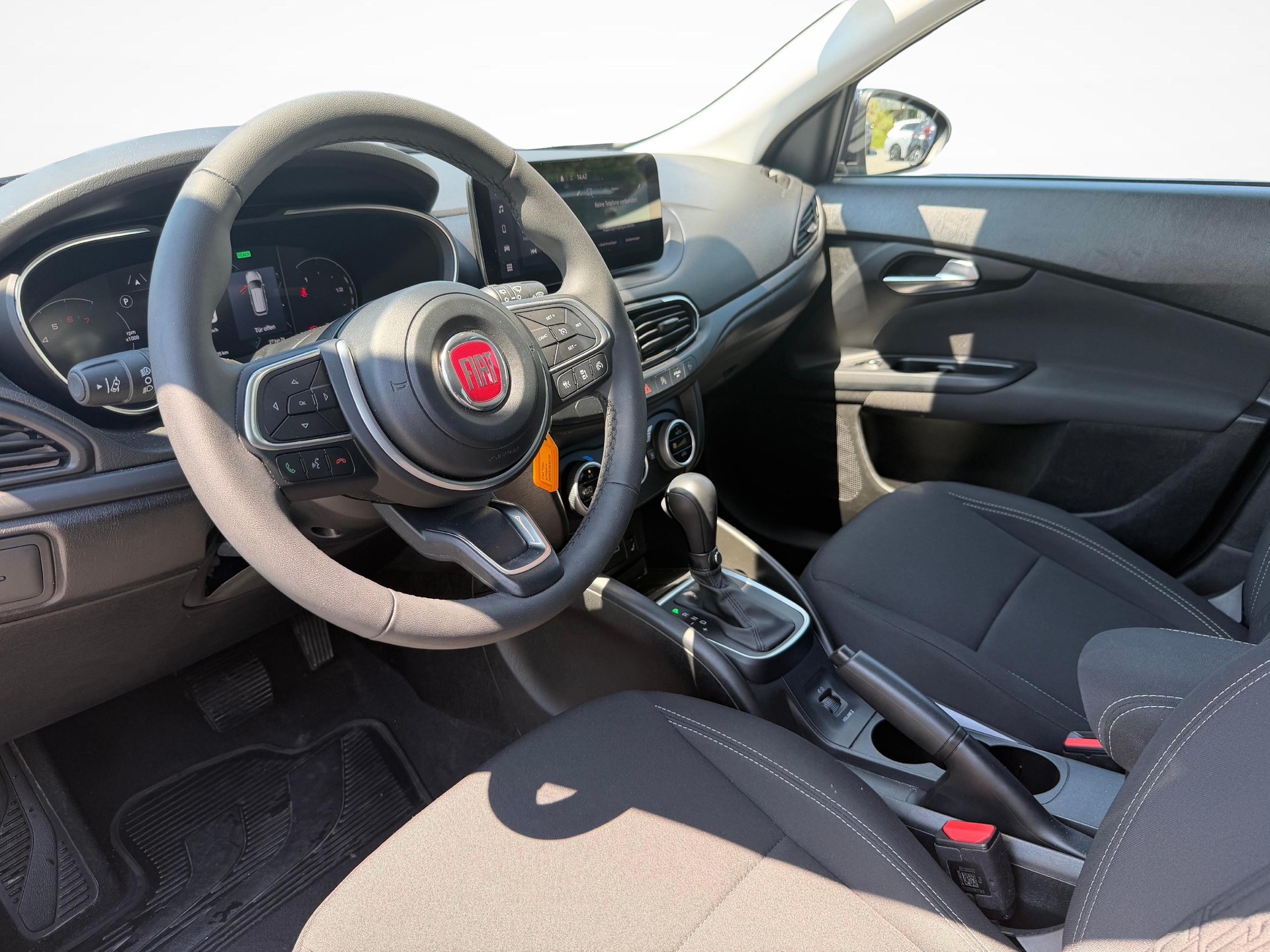 FIAT Tipo SW 1.5 Hybrid Swiss Cross-image-5