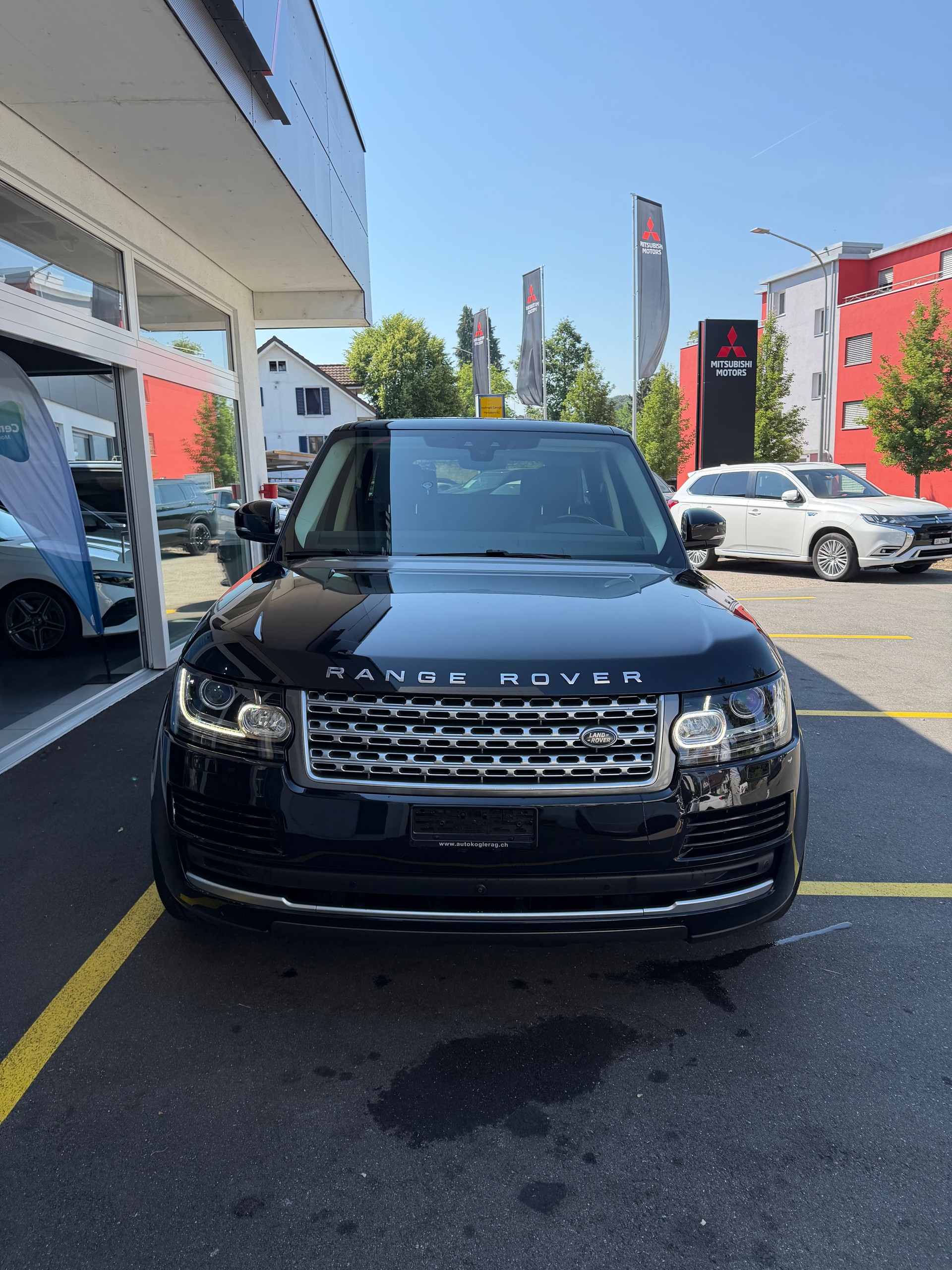 LAND ROVER Range Rover 4.4 SDV8 Vogue Automatic-image-2