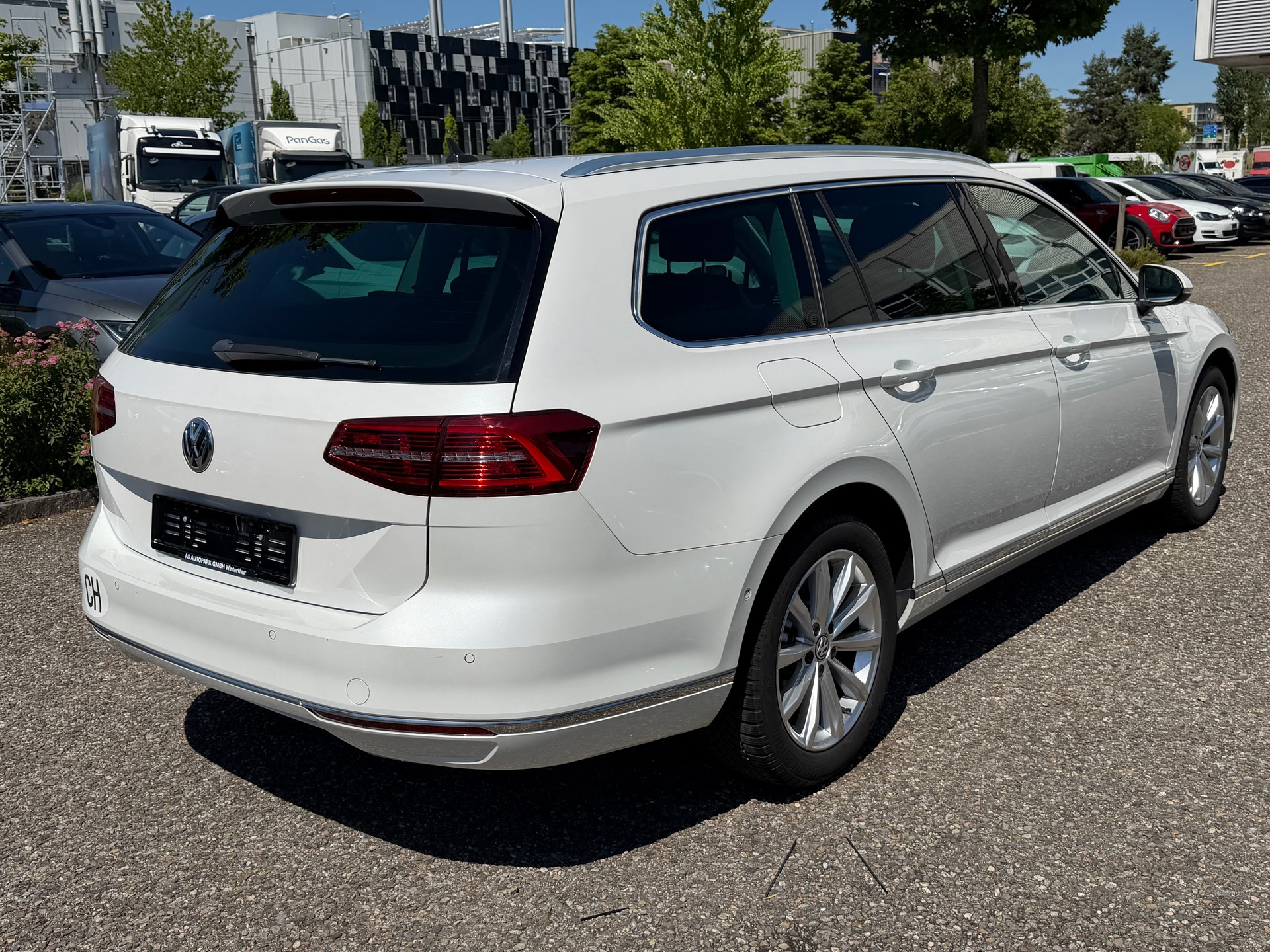 VW Passat Variant 2.0 TDI BMT Highline ***MFK 03.07.2026***-image-4